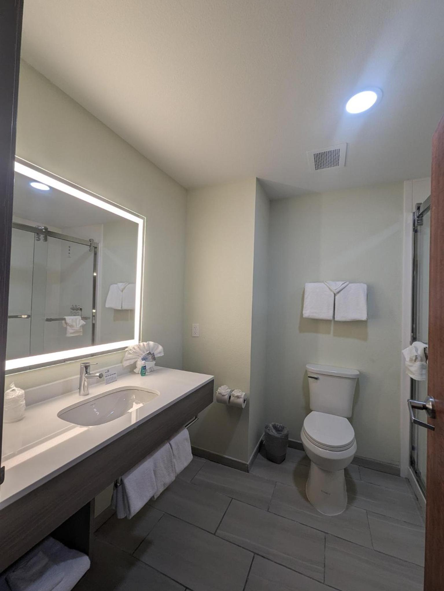 Standard Room - Photo 1