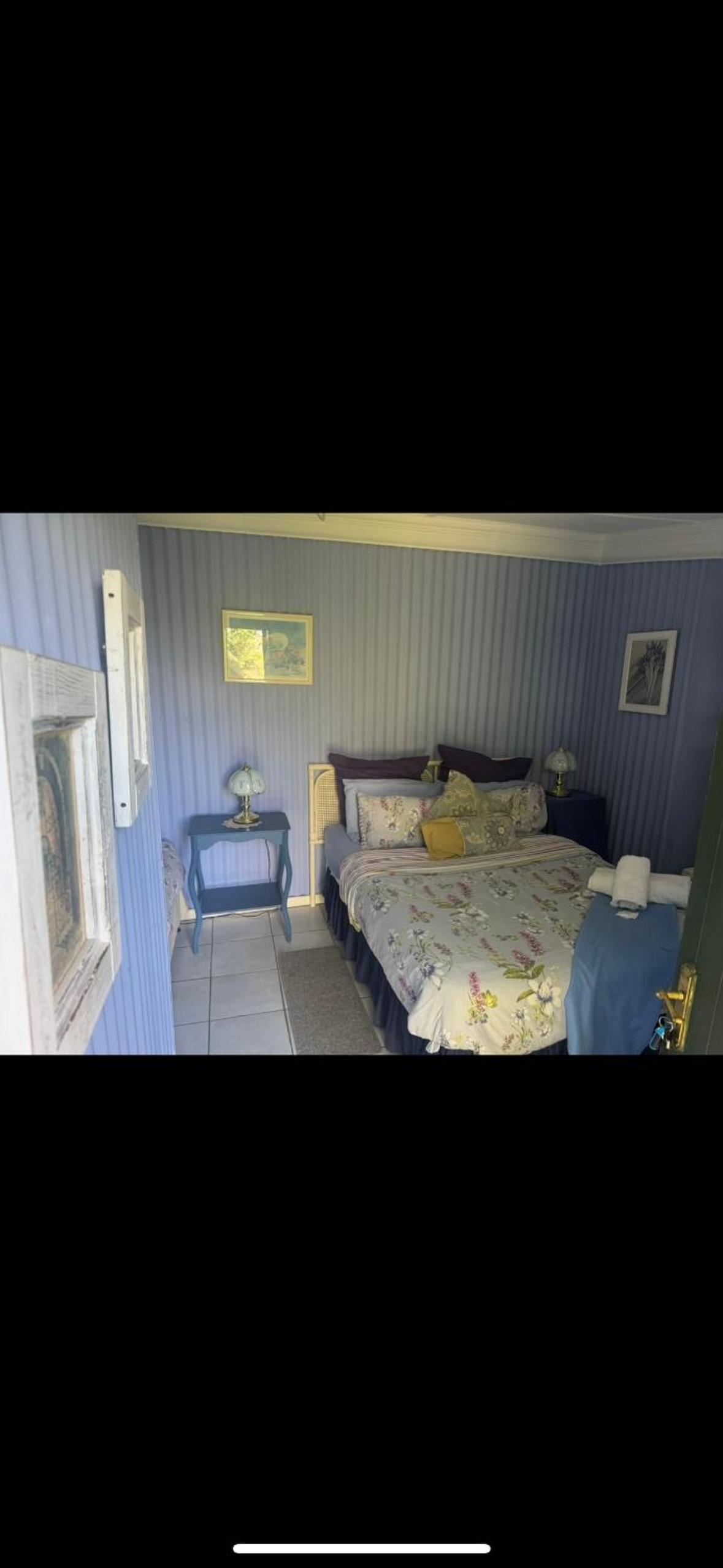 Budget Double Room photo 3