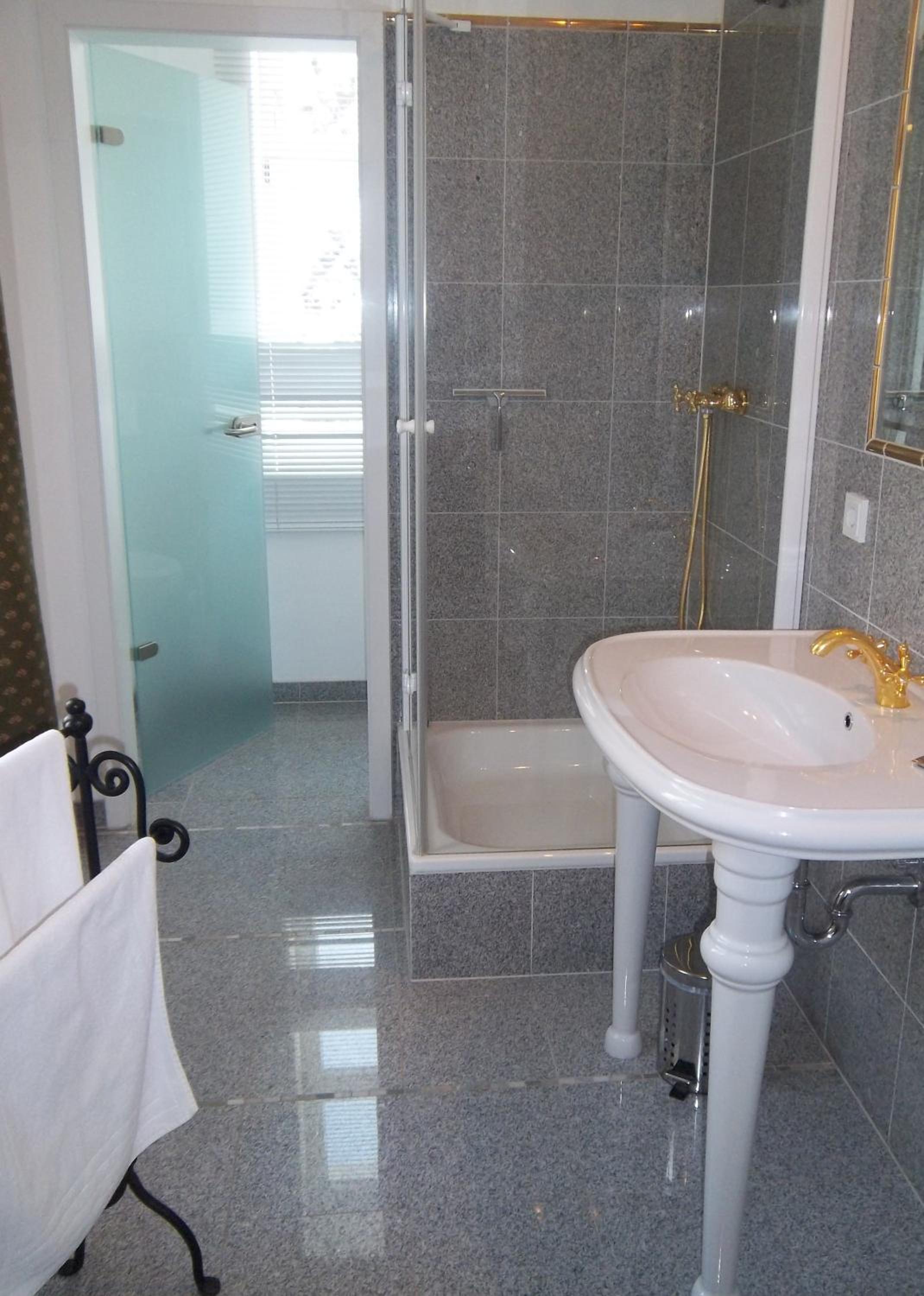 Two-Bedroom Apartment (4 Adults) - Photo 13