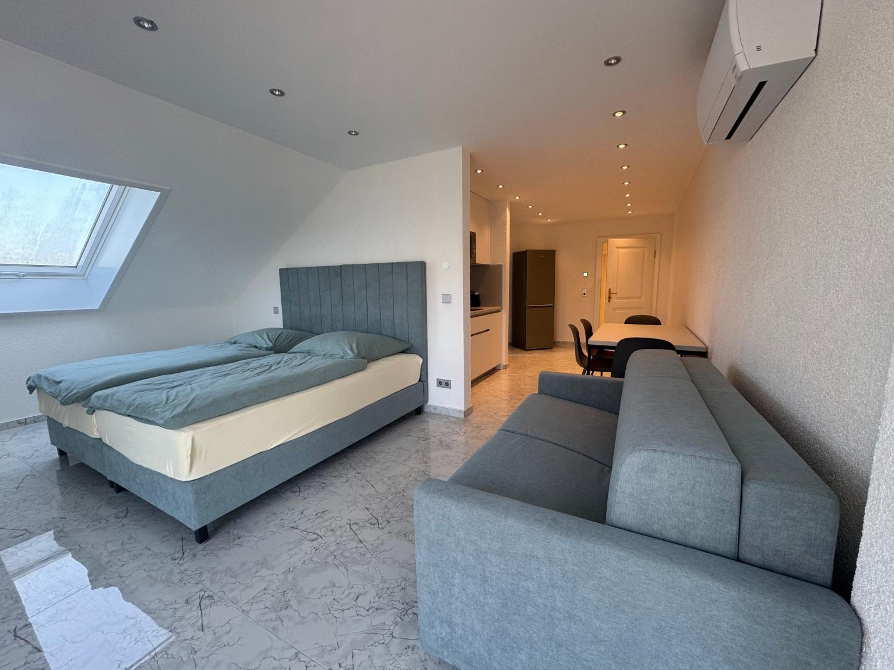 One-Bedroom Apartment with Balcony - Photo 5