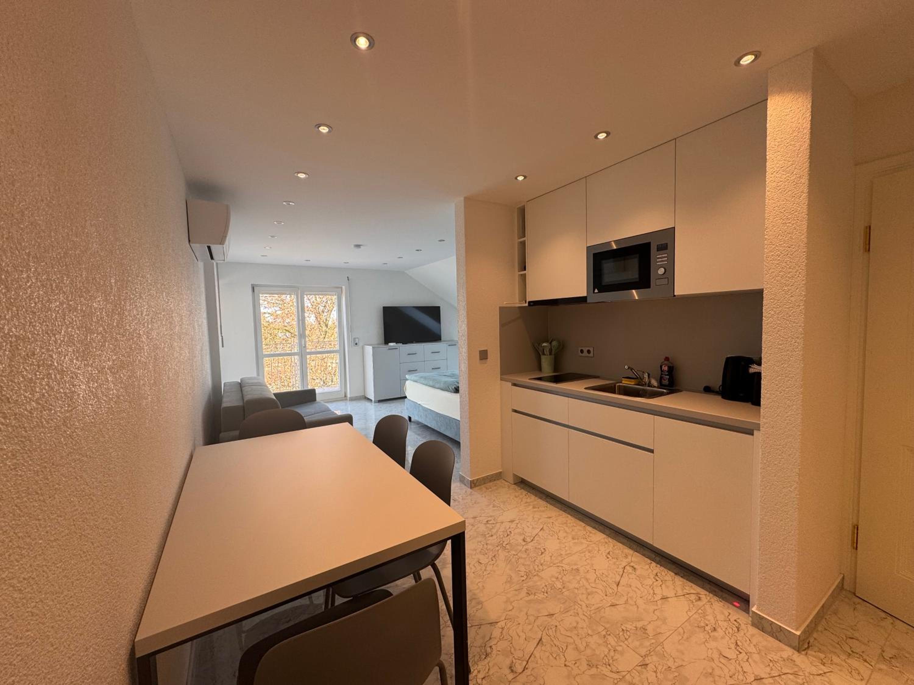 One-Bedroom Apartment with Balcony - Photo 6