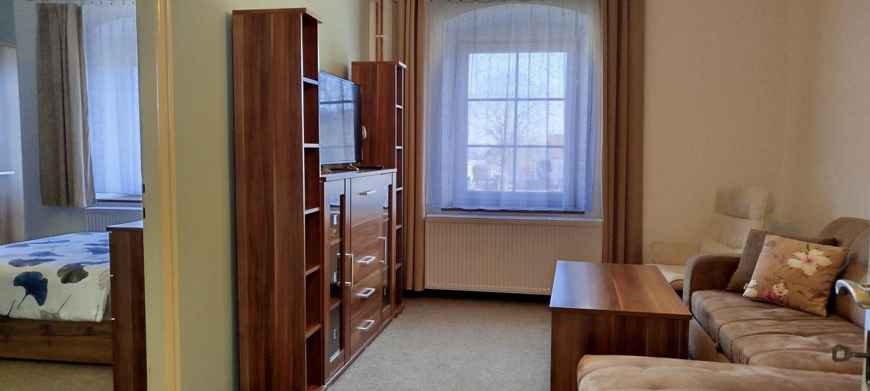 Family Studio - Photo 1