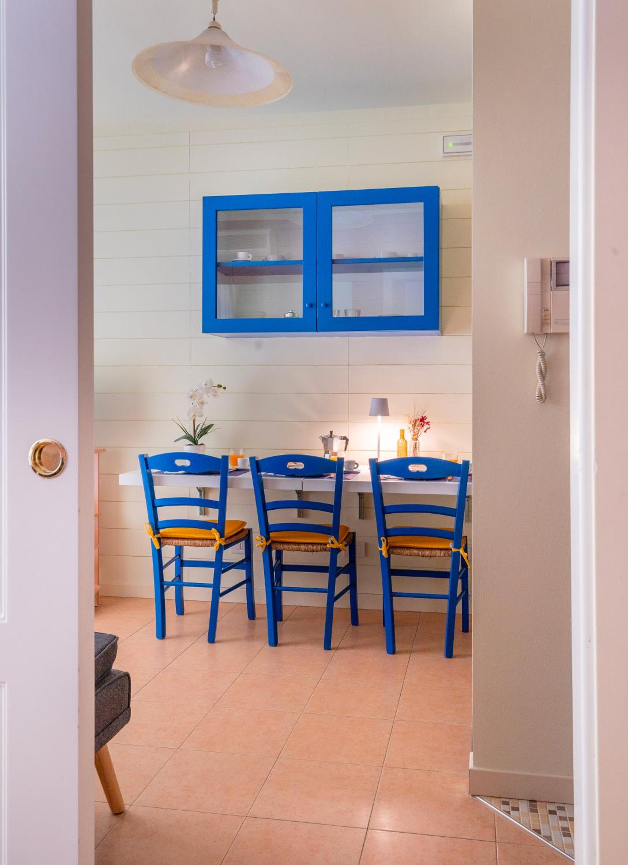One-Bedroom Apartment with Balcony