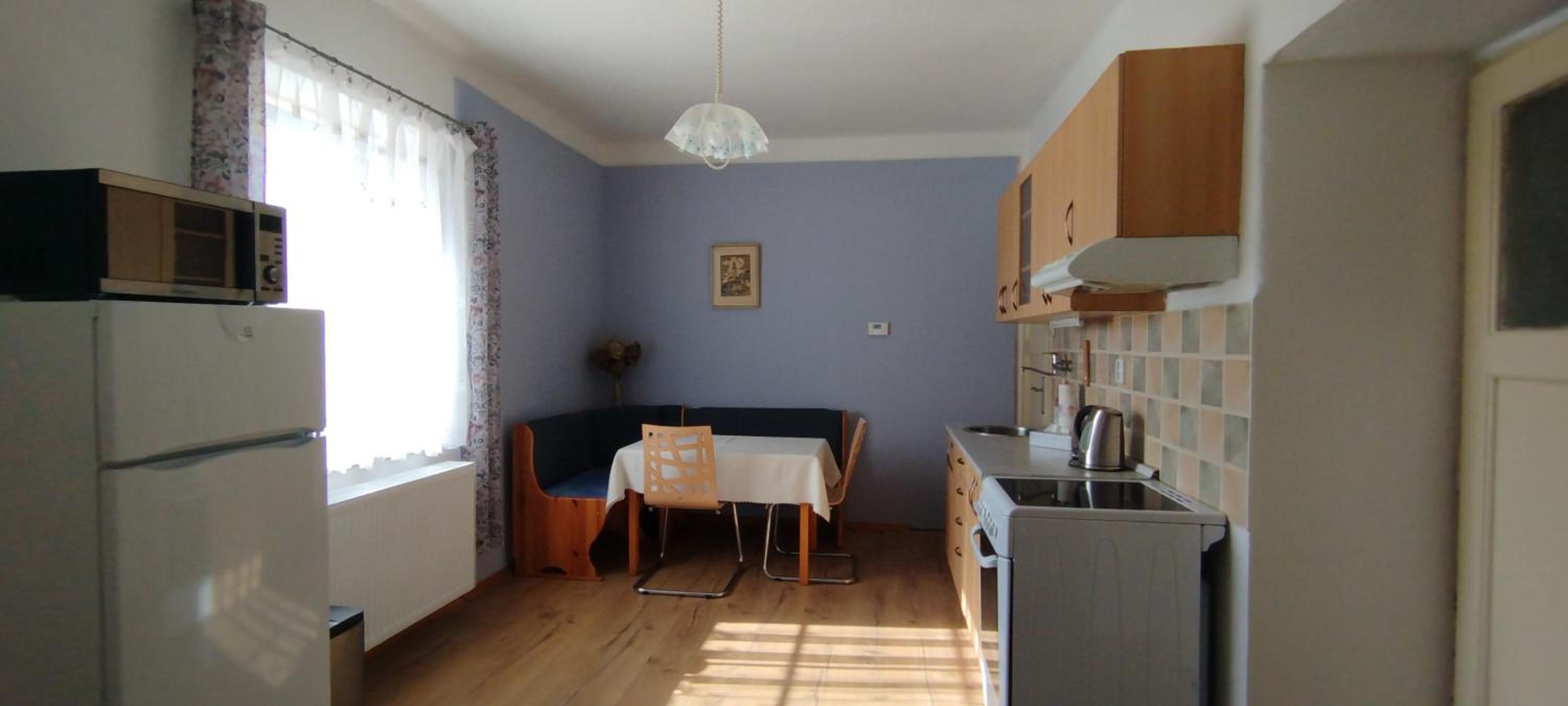 Family Studio - Photo 12