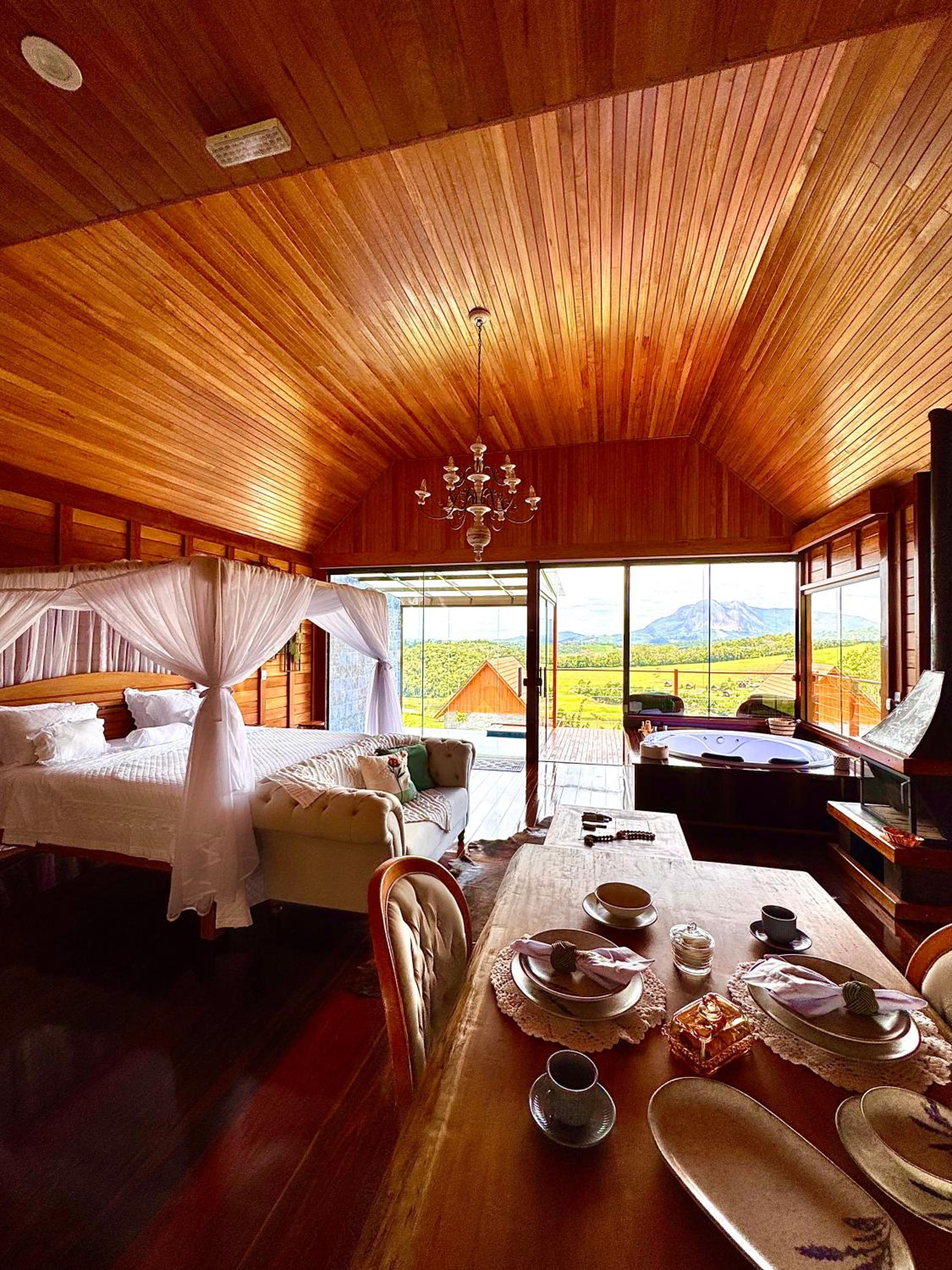 Superior Chalet photo 2