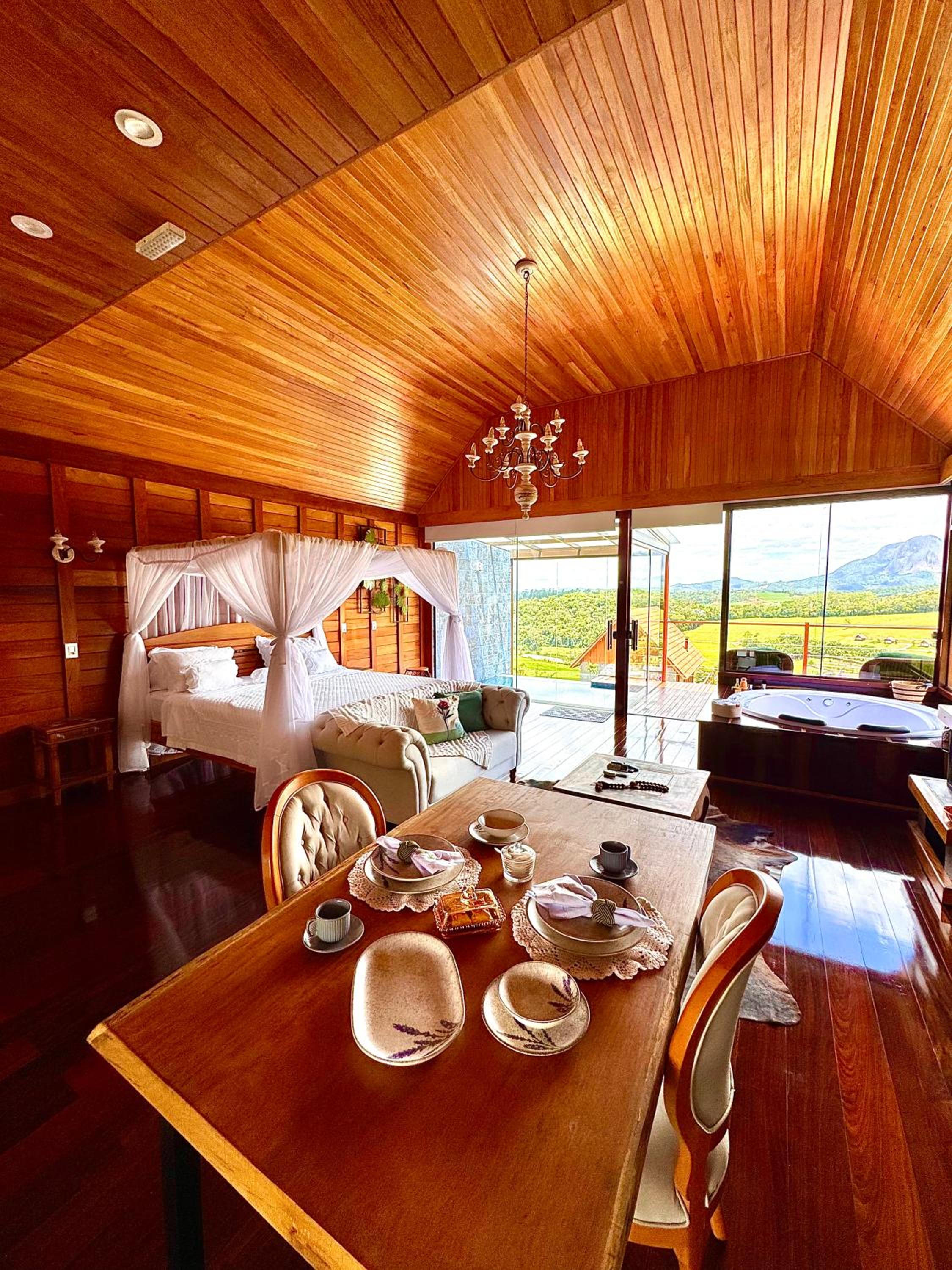 Superior Chalet photo 1