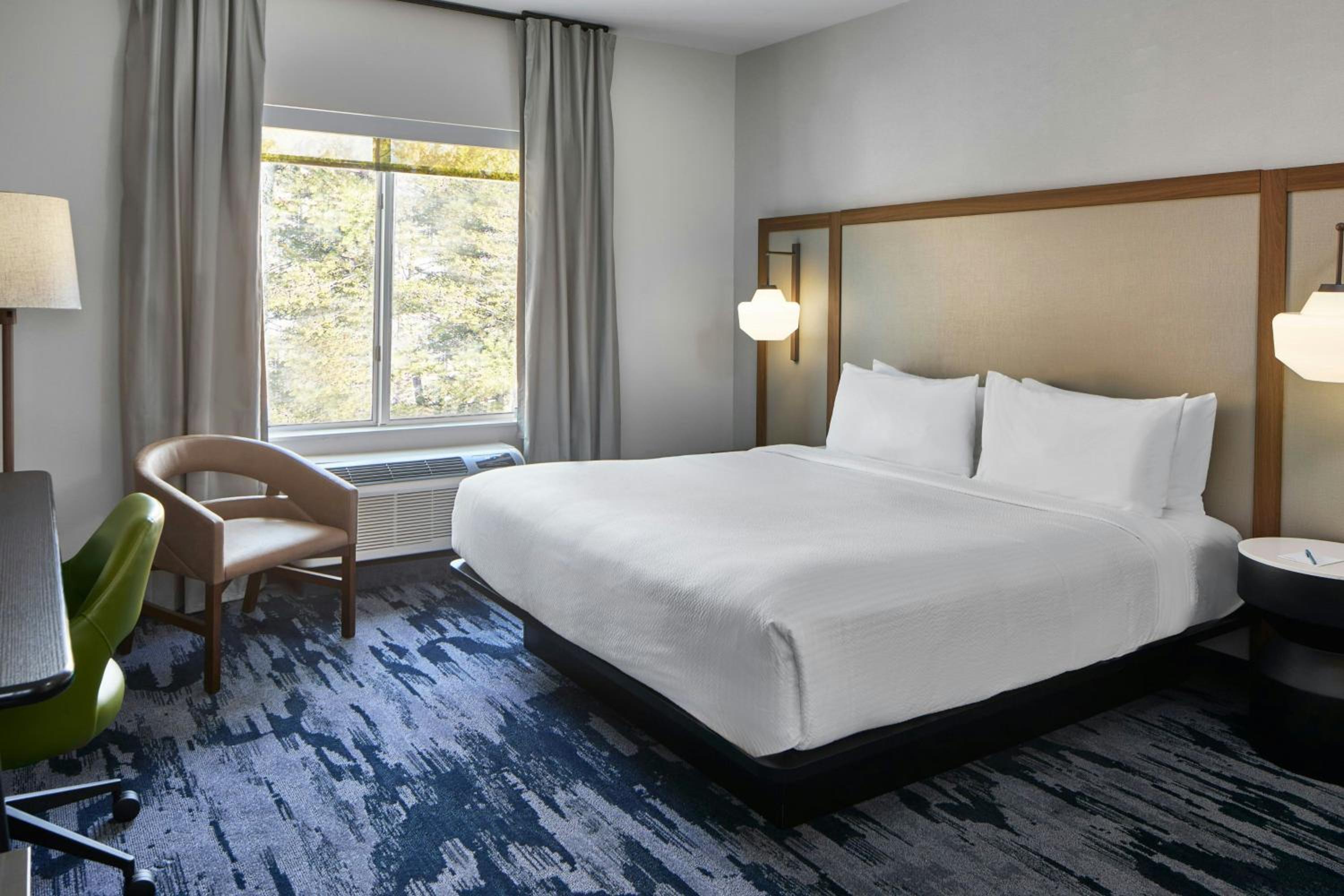 Standard King Room - Photo 5
