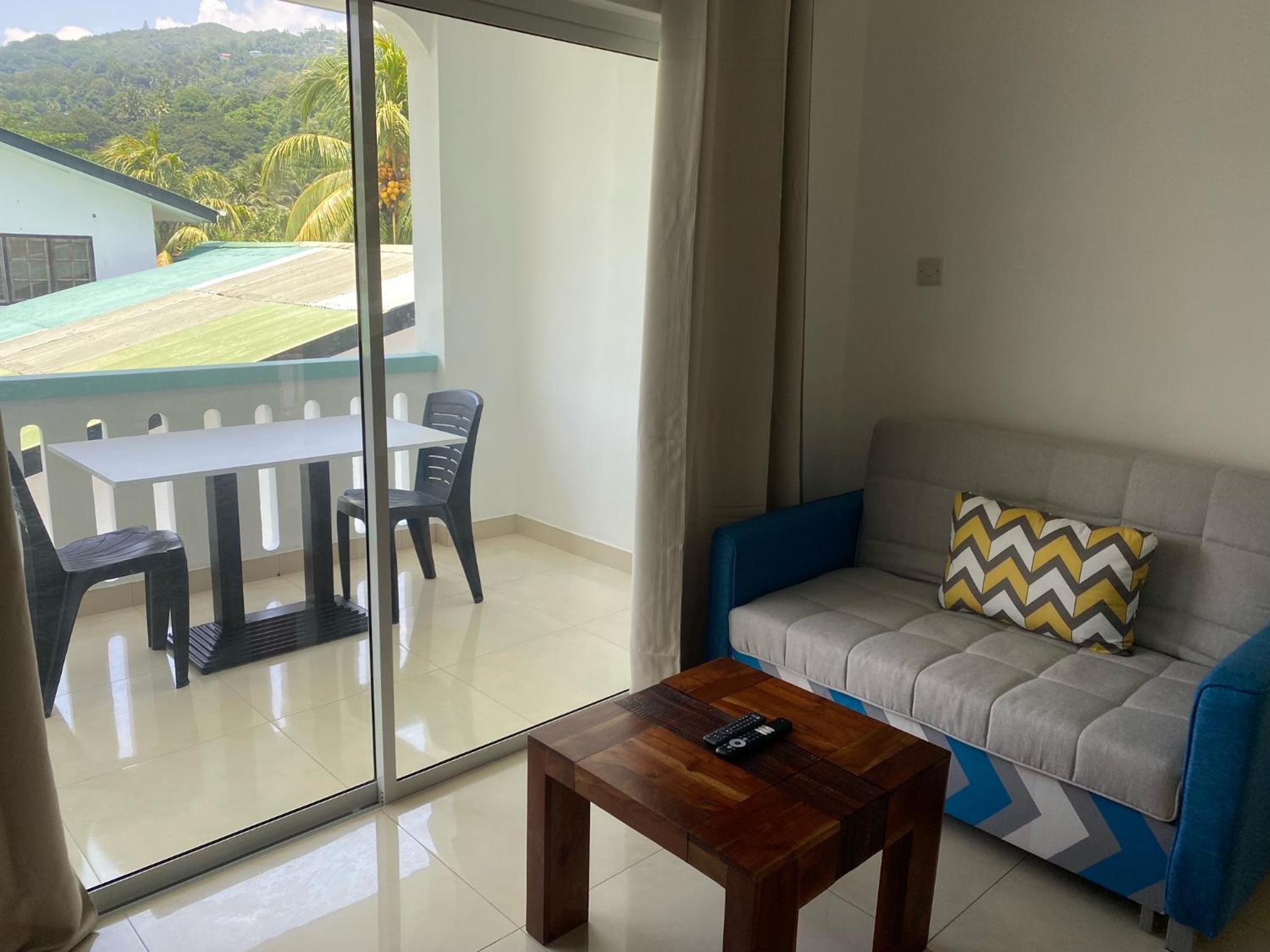 Standard One-Bedroom Apartment photo 3