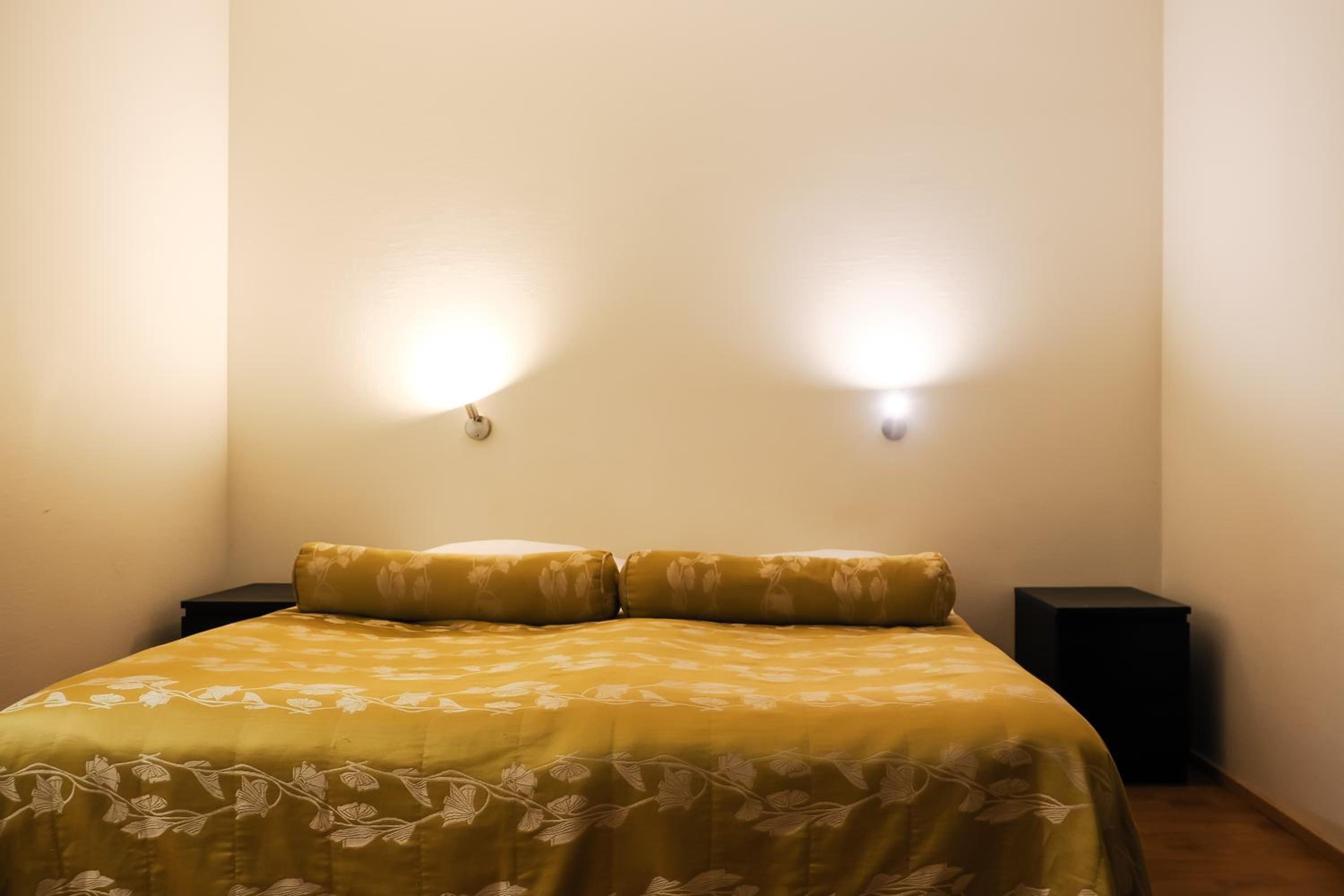 Standard Double Room - Photo 2