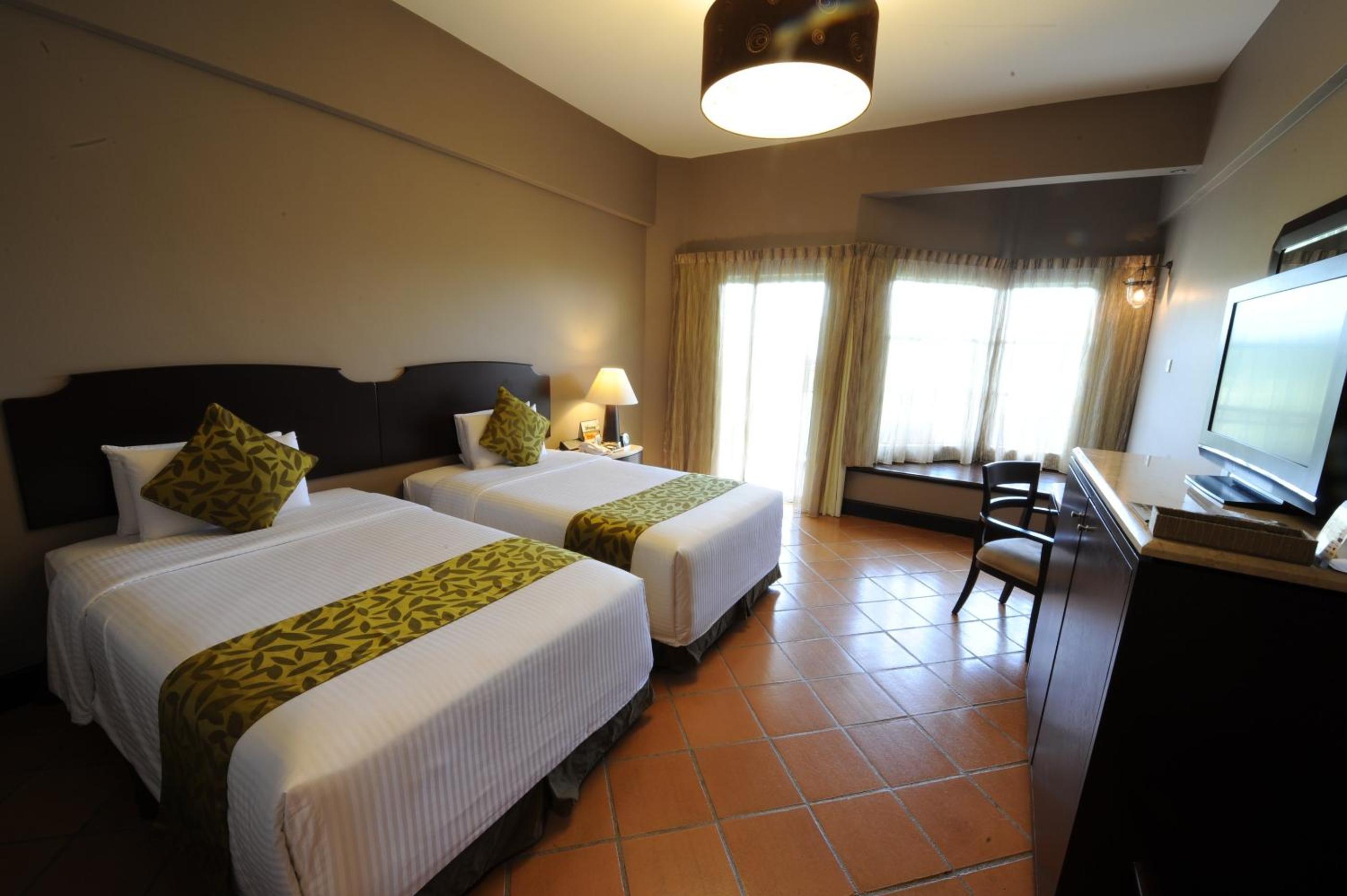 Deluxe Twin Room - Photo 2