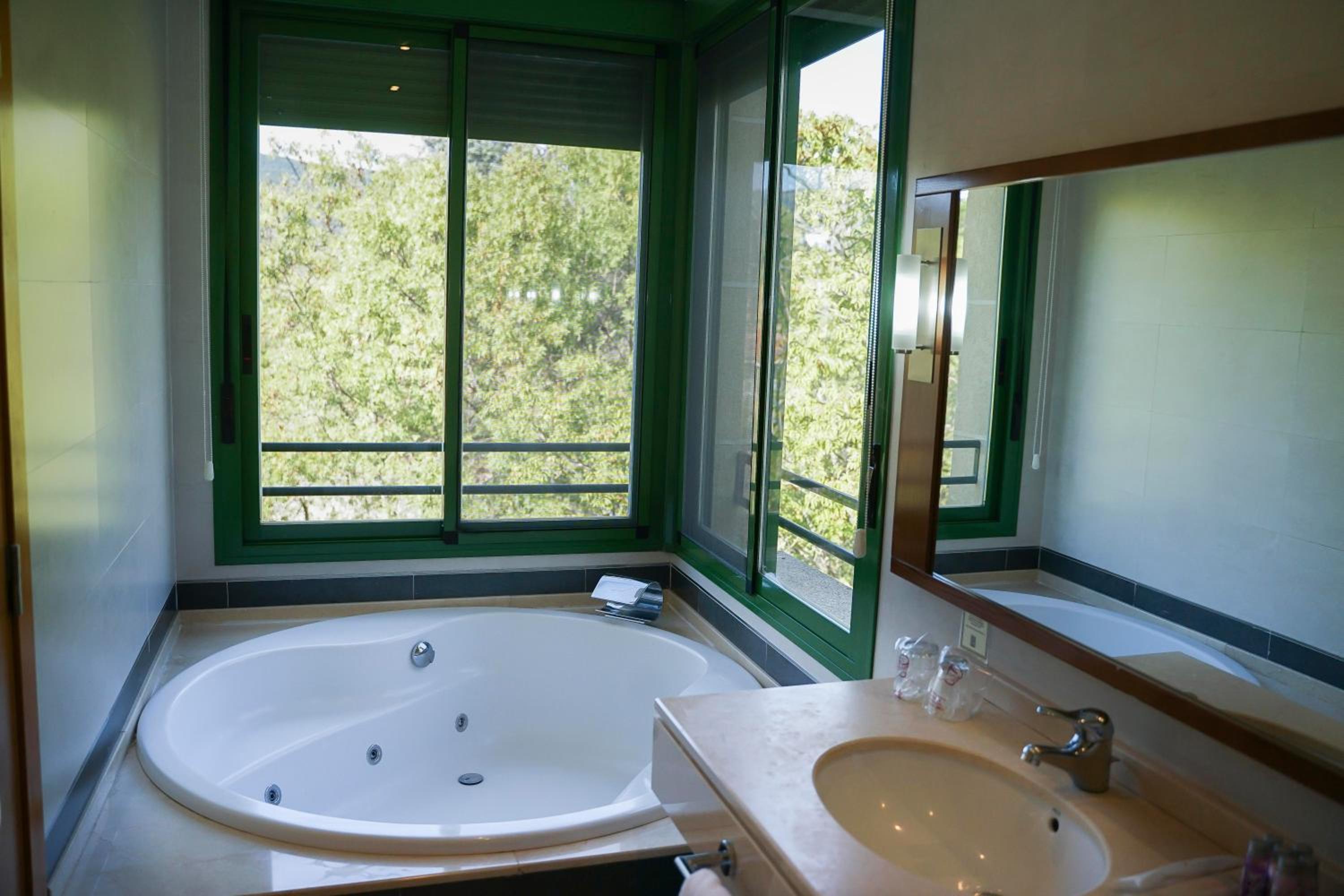 Family Suite with Spa and thermal circuit included Family Suite with Spa and thermal circuit included