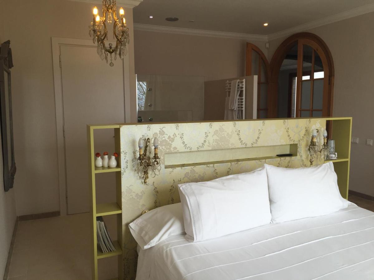 Junior Suite Deluxe with City view photo 3