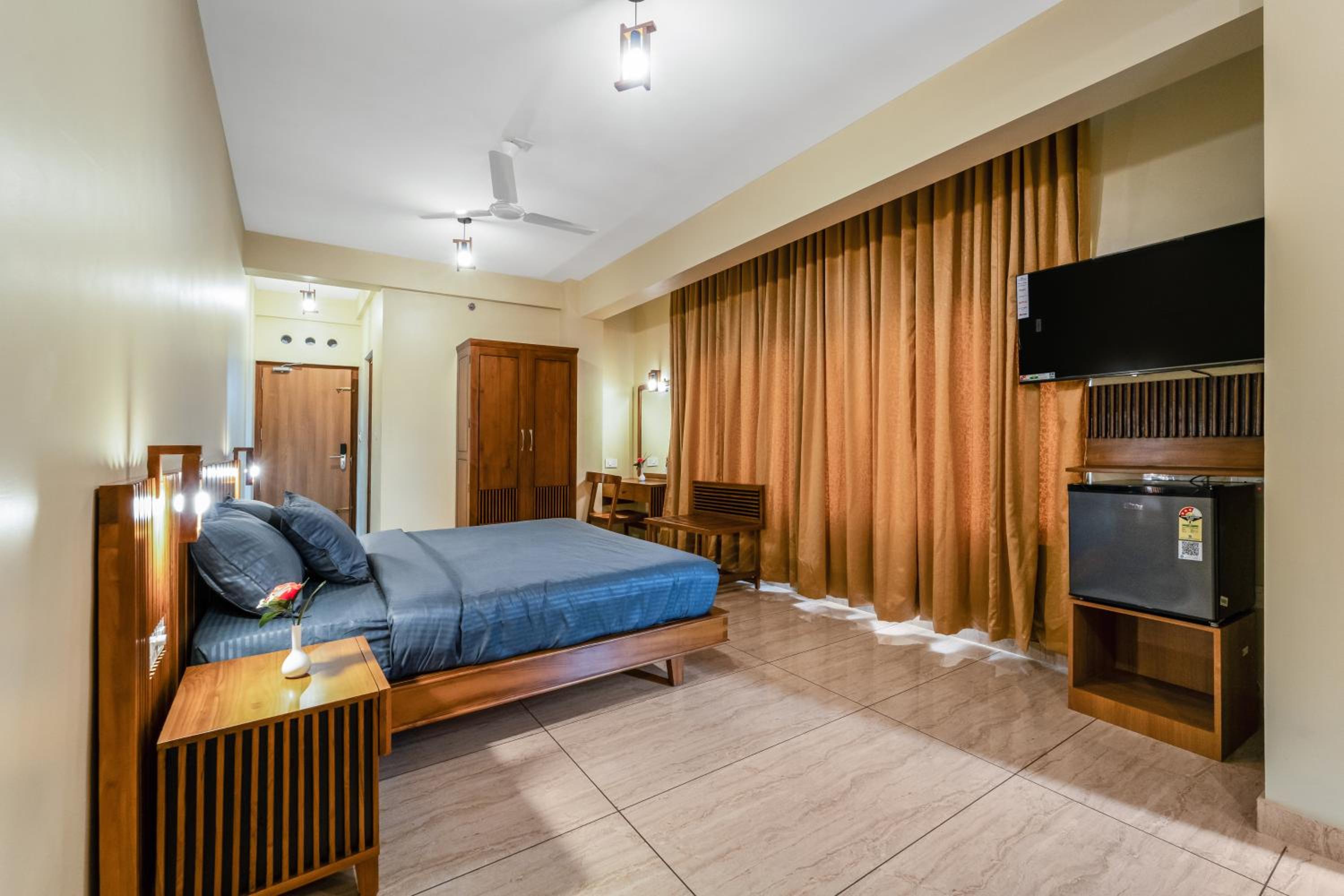 Superior Double or Twin Room with Mountain View