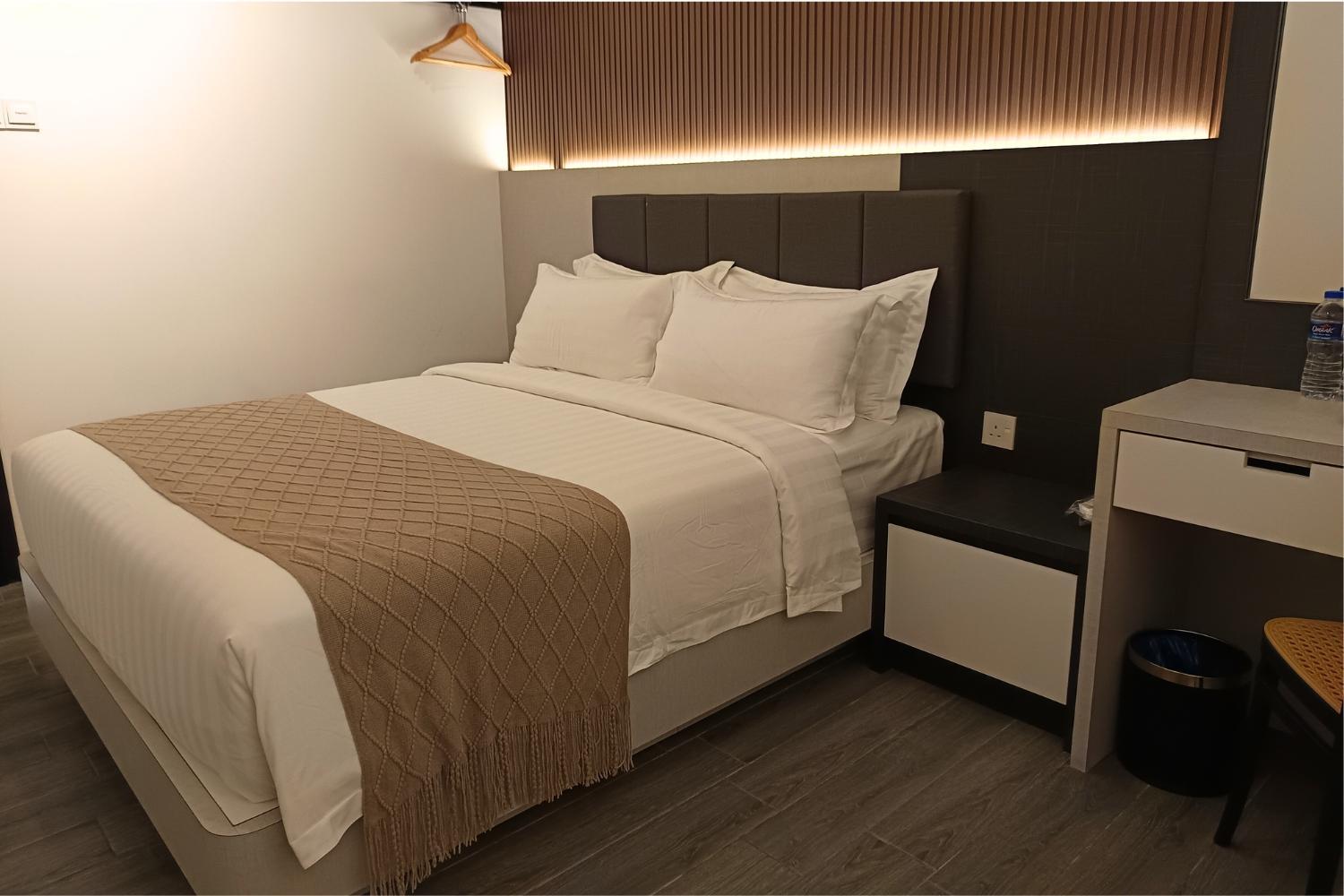 Cozy Double without Window - Photo 2