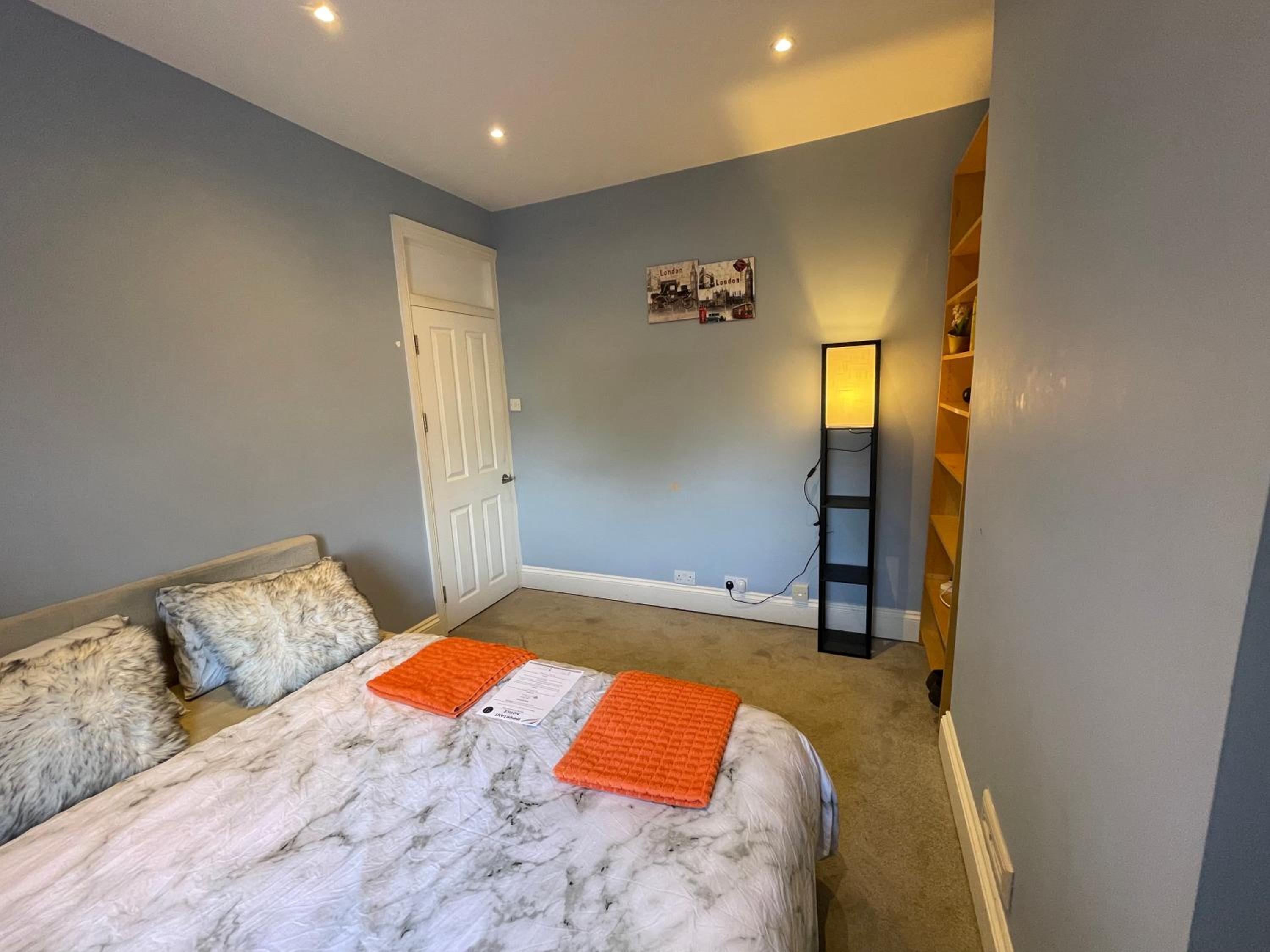 Economy Double Room photo 3