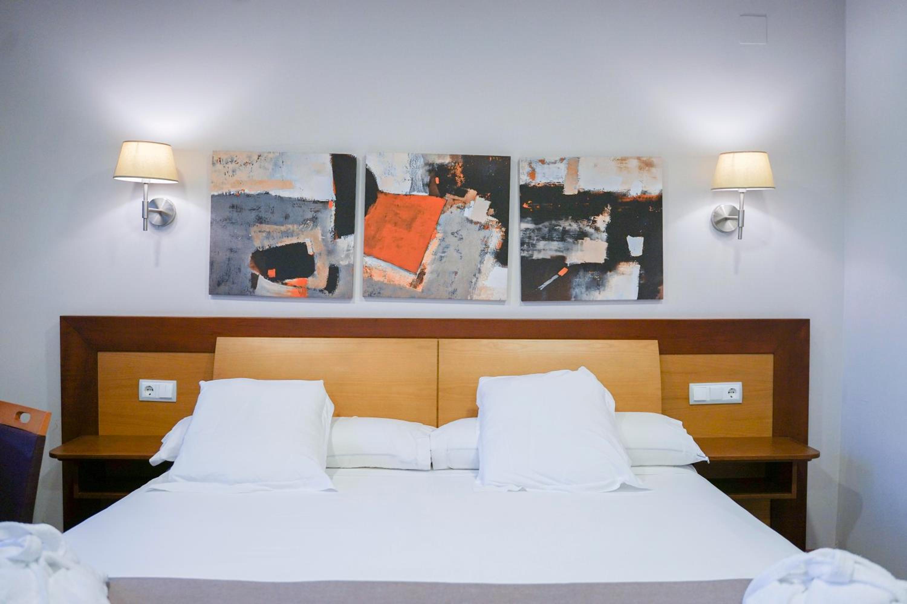 Single Room with Spa included Single Room with Spa included