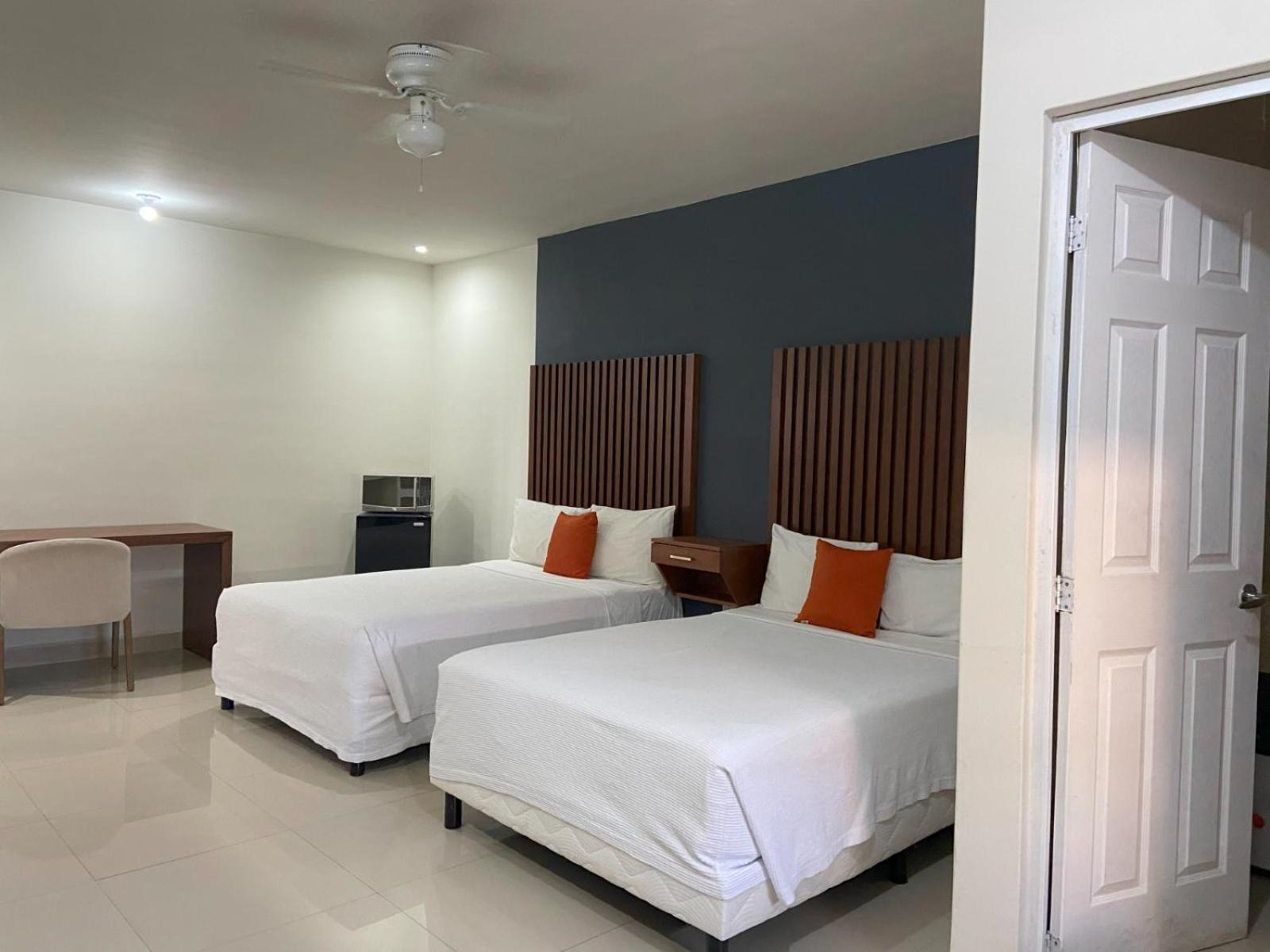 Standard Twin Room photo 1