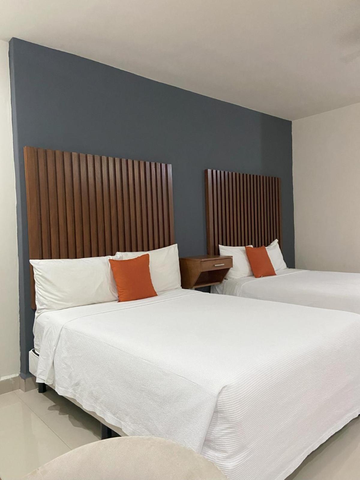 Standard Twin Room photo 3