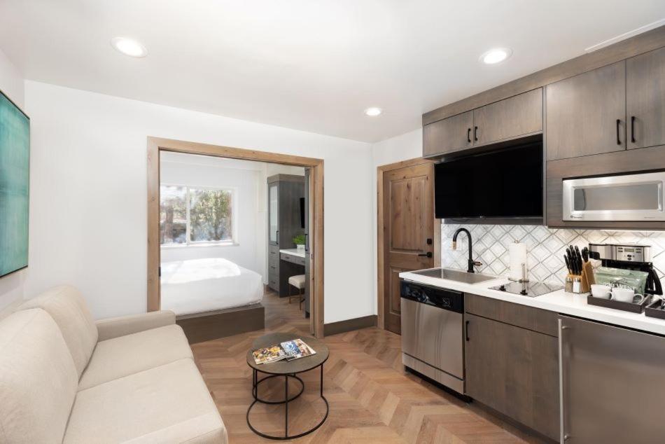 Suite photo 1