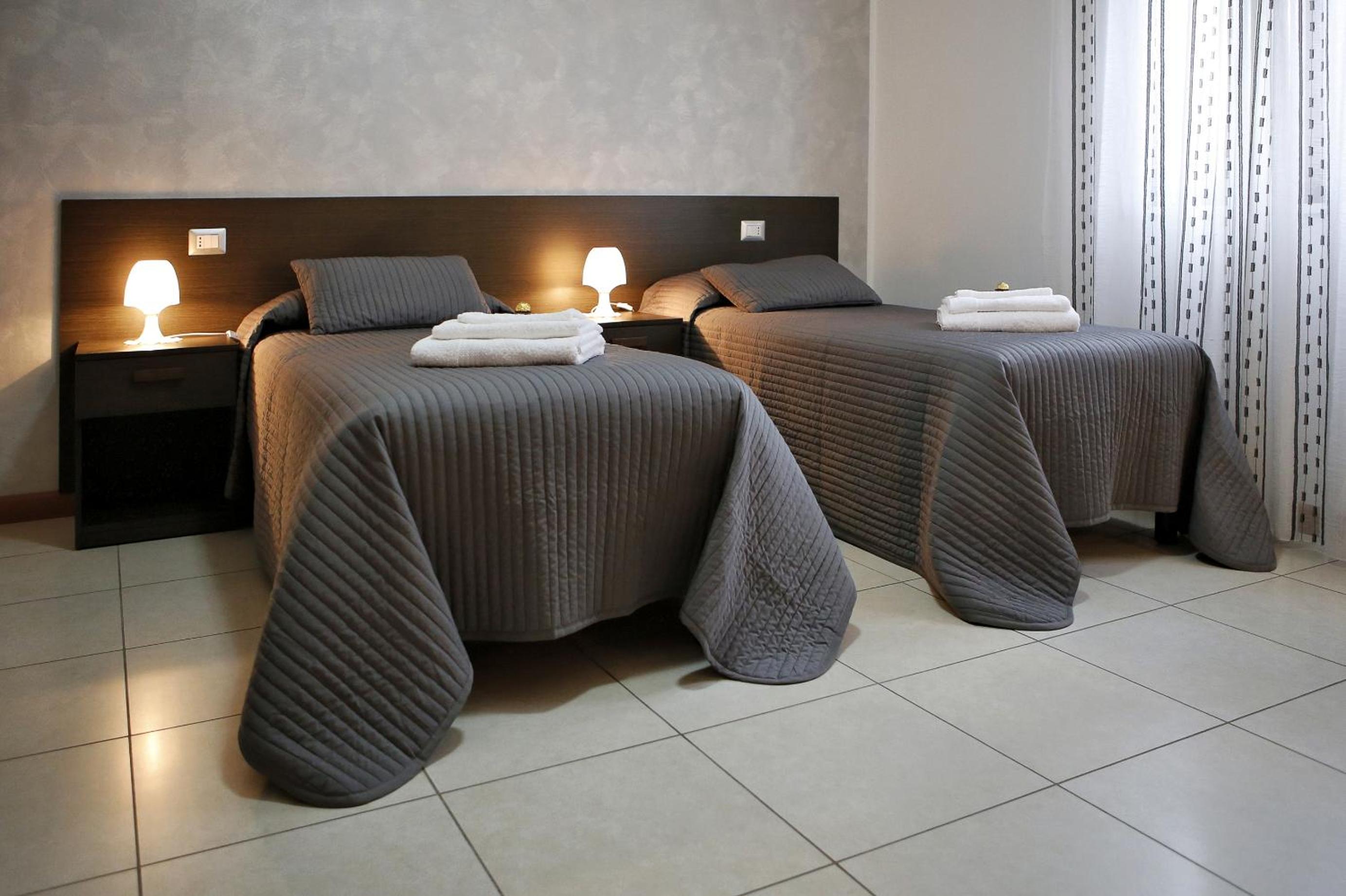 Double or Twin Room - Photo 1