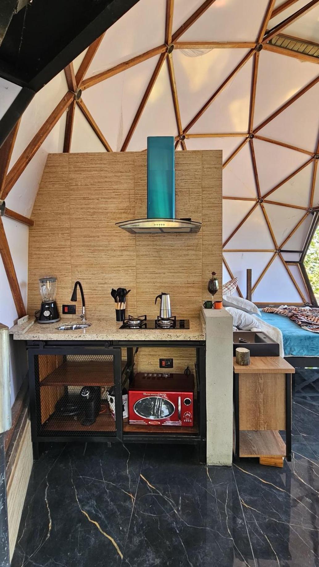 One-Bedroom Chalet - Photo 3