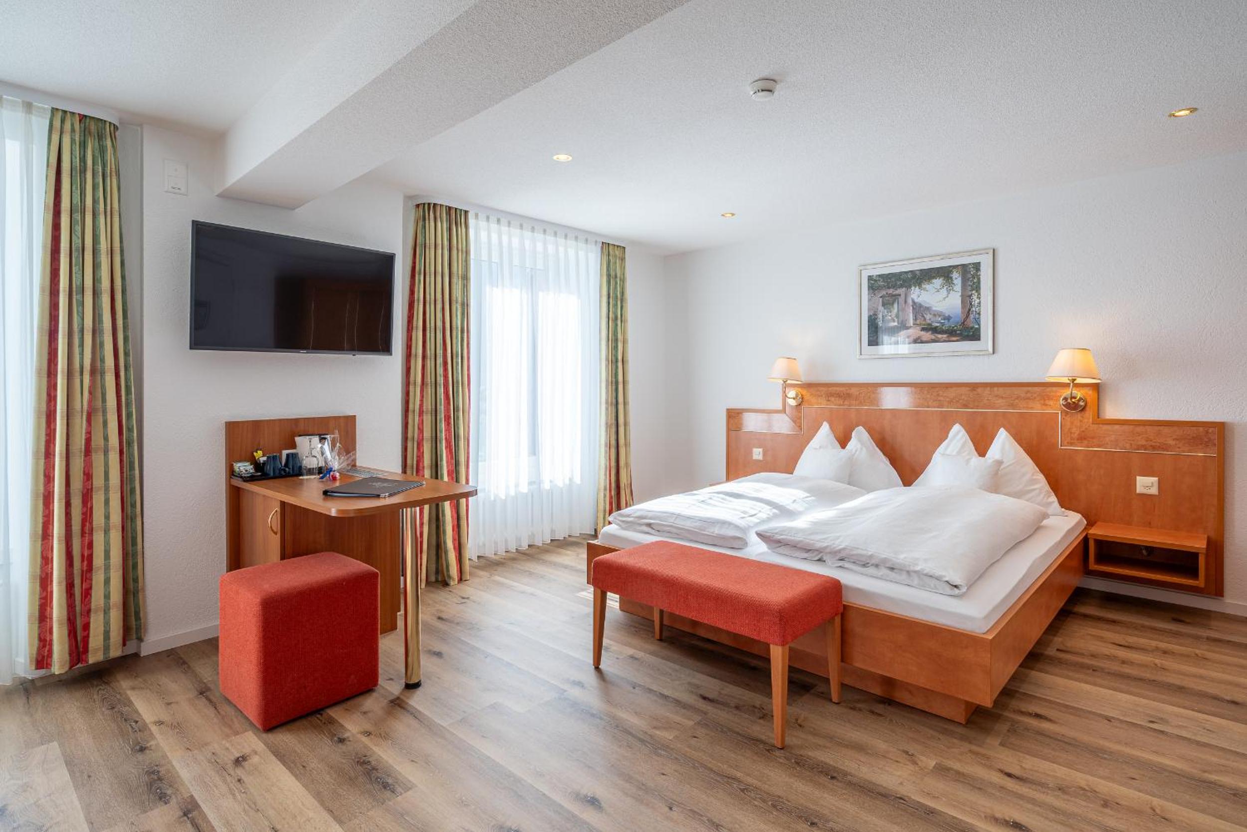 Superior Double Room with Lake View photo 3
