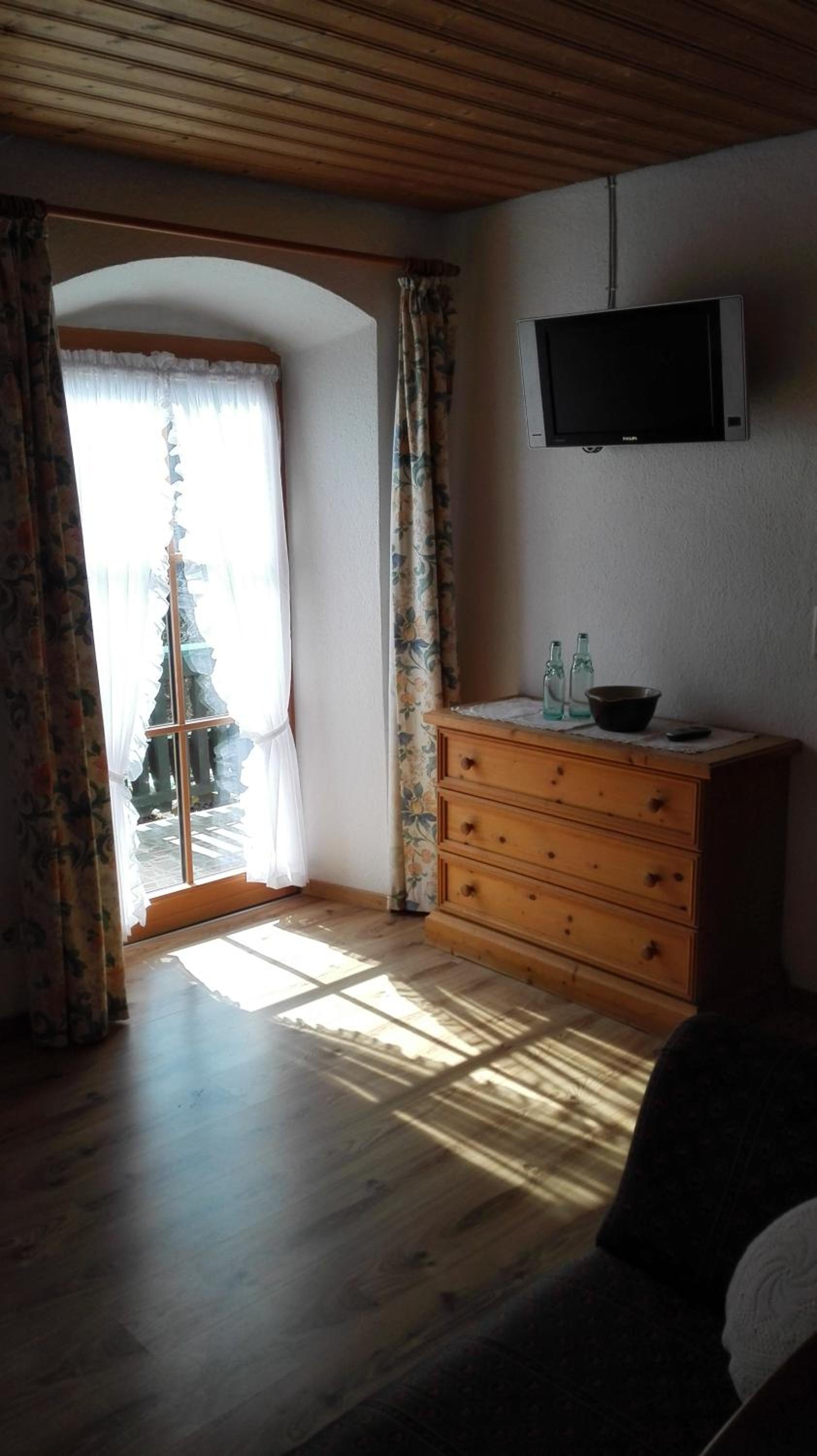 Apartment with Mountain View photo 1