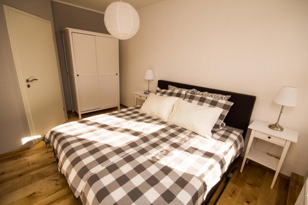 Two-Bedroom Apartment with one bathroom - Photo 10