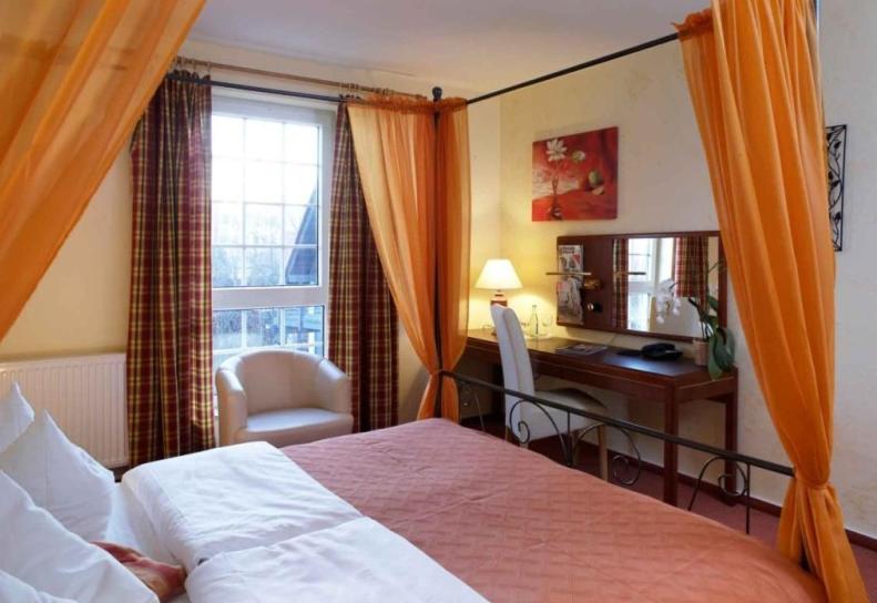 Double or Twin Room photo 2