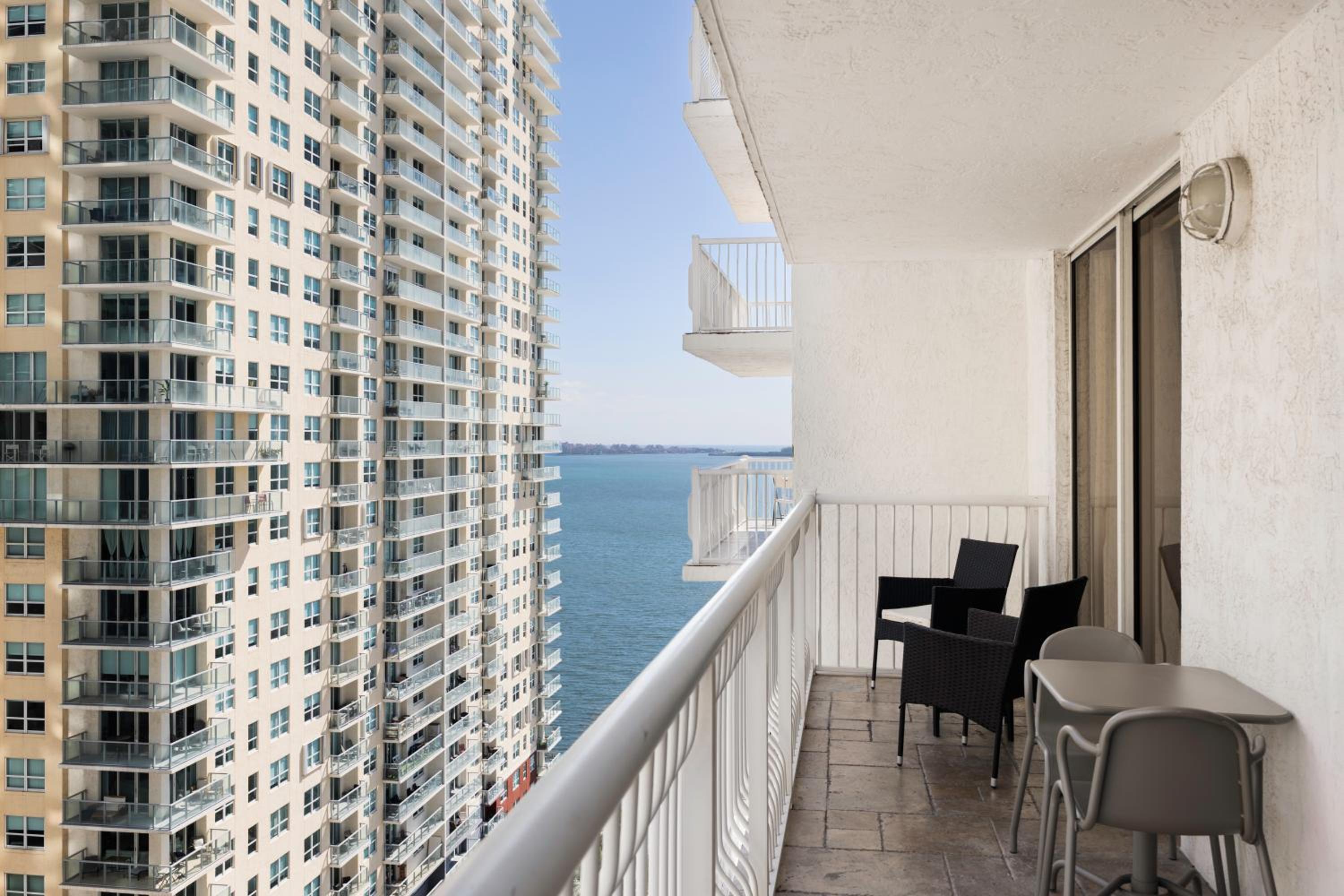 Apartment with Balcony photo 1