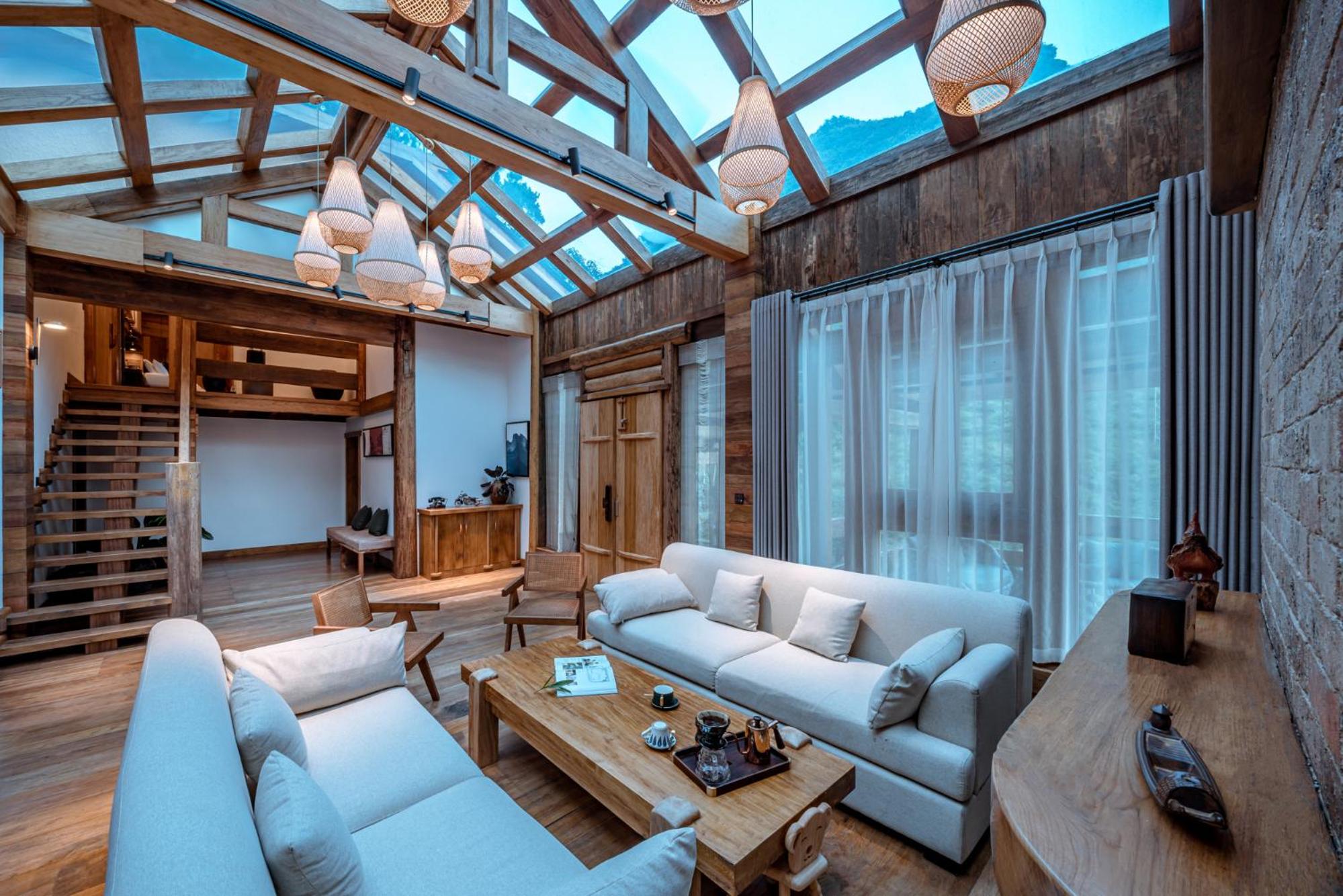 Four-Bedroom Vacation Home photo 2
