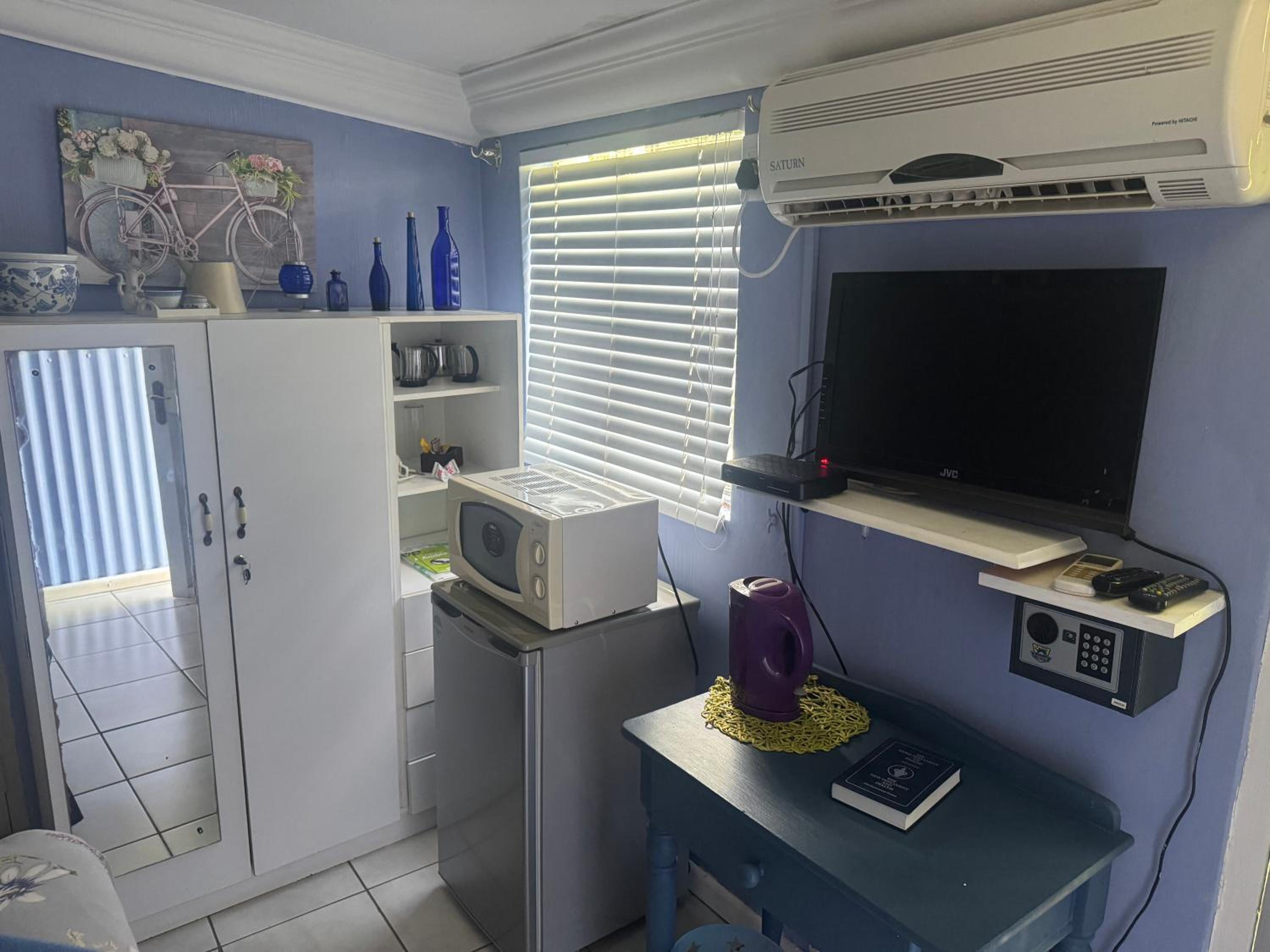 Budget Double Room photo 1