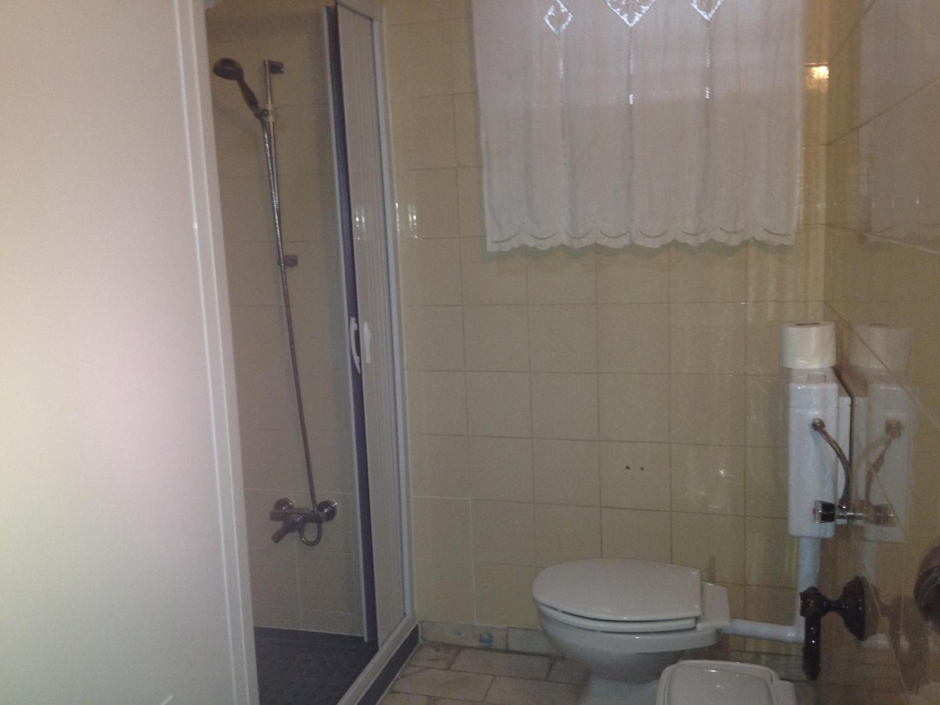 Double Room with External Private Bathroom photo 2