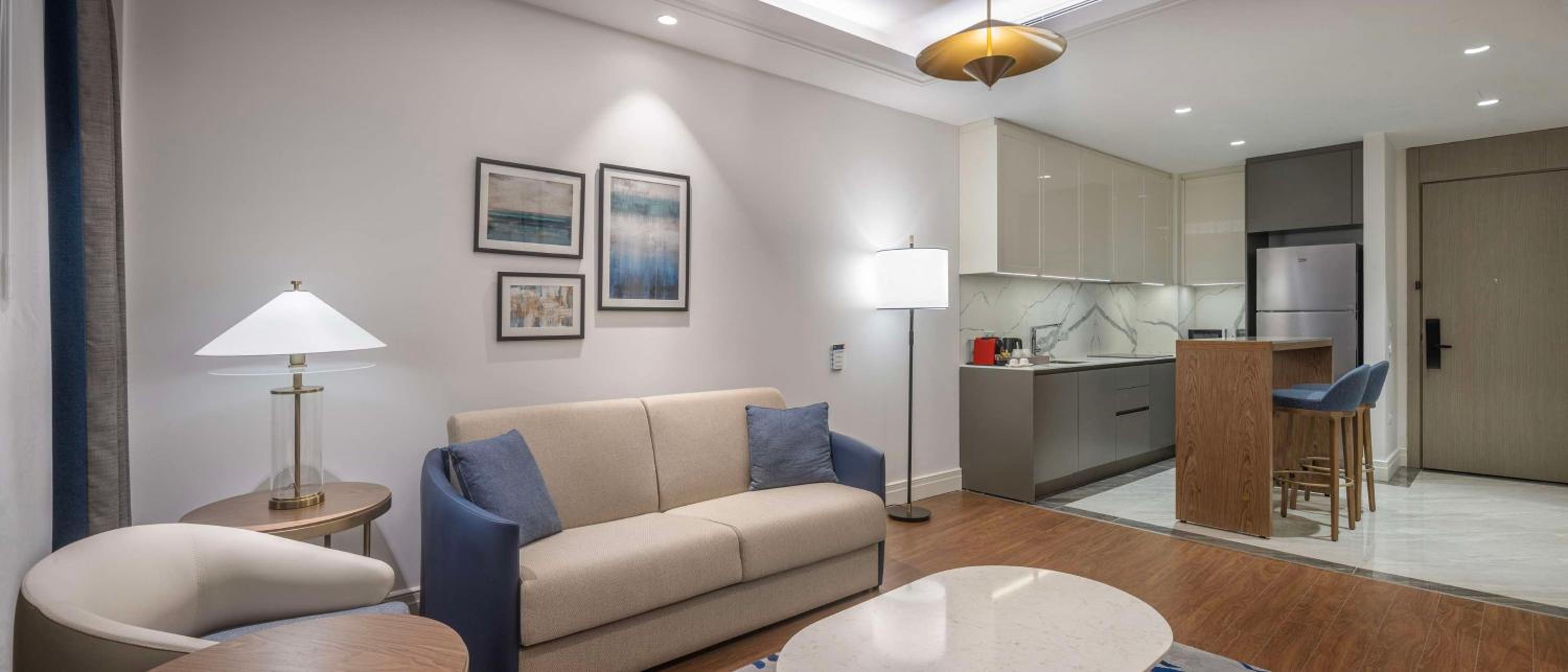 Three-Bedroom Family Residence with Terrace thumbnail 5