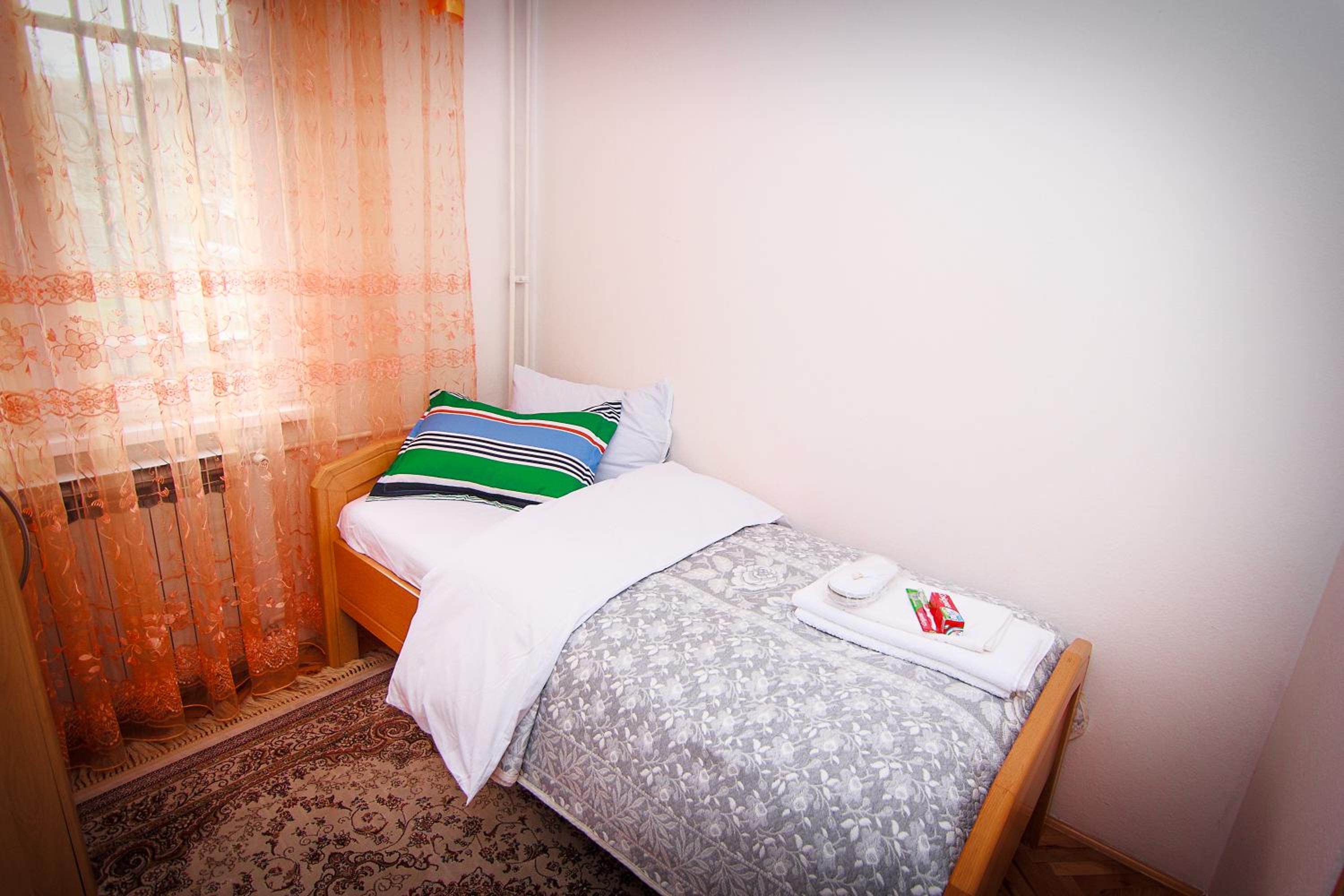 Apartment with Balcony photo 2