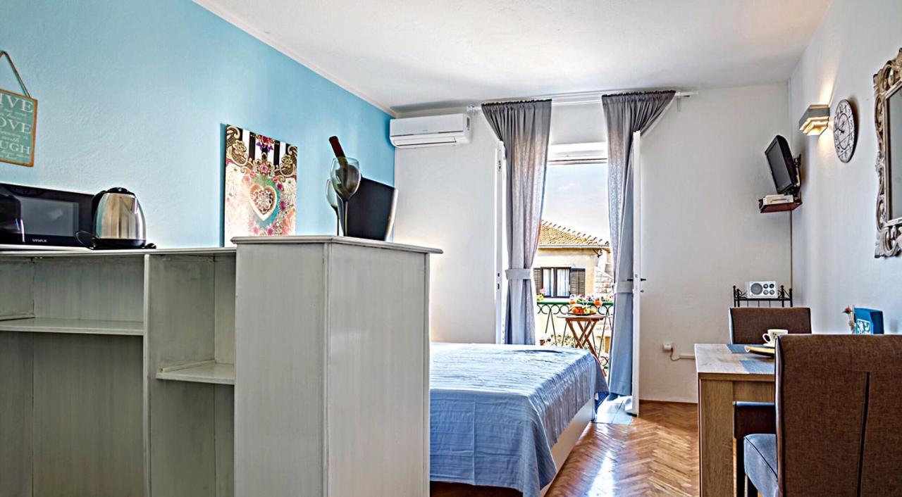 Studio Apartment with Sea View
