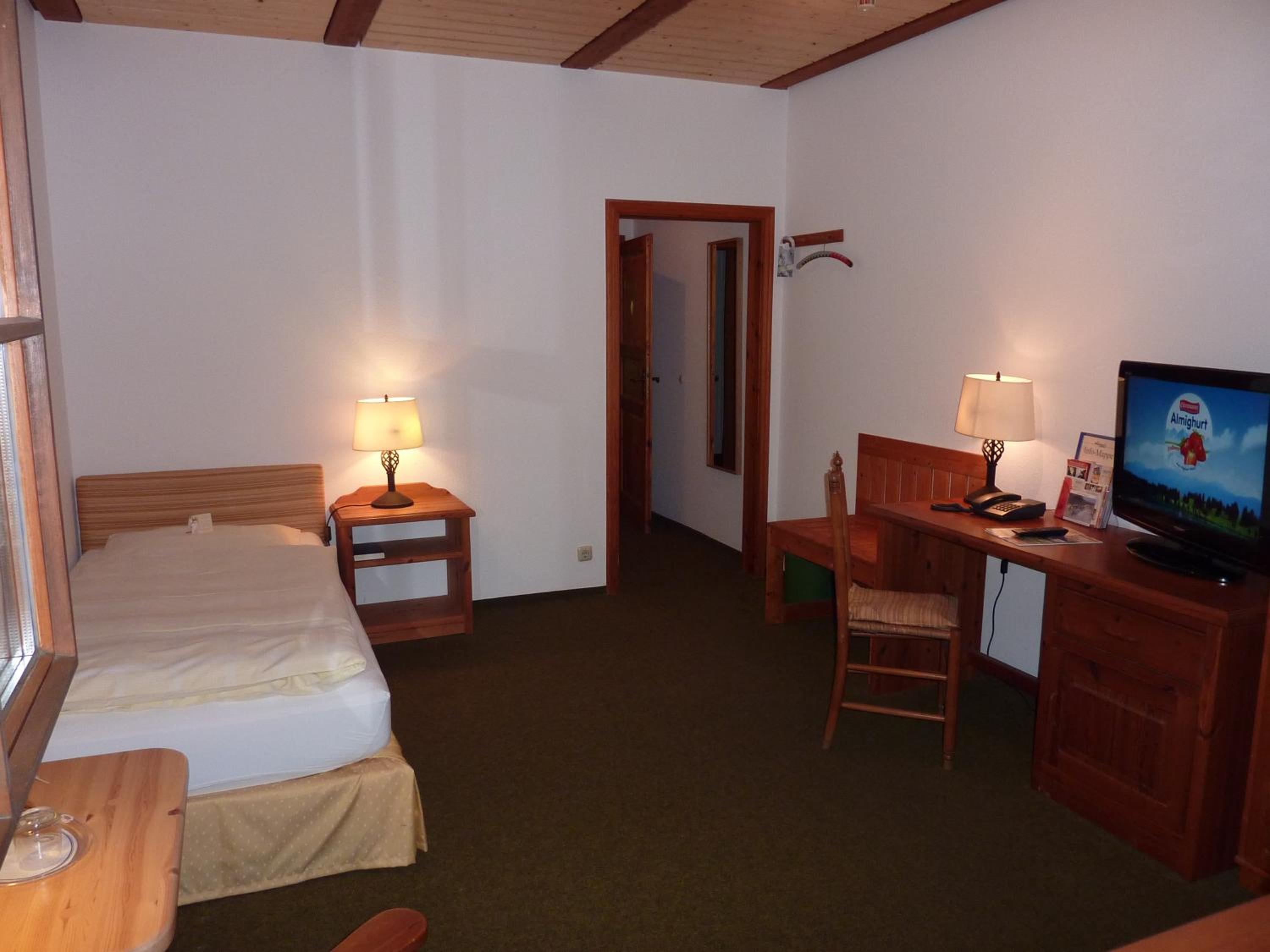 Single Room photo 2