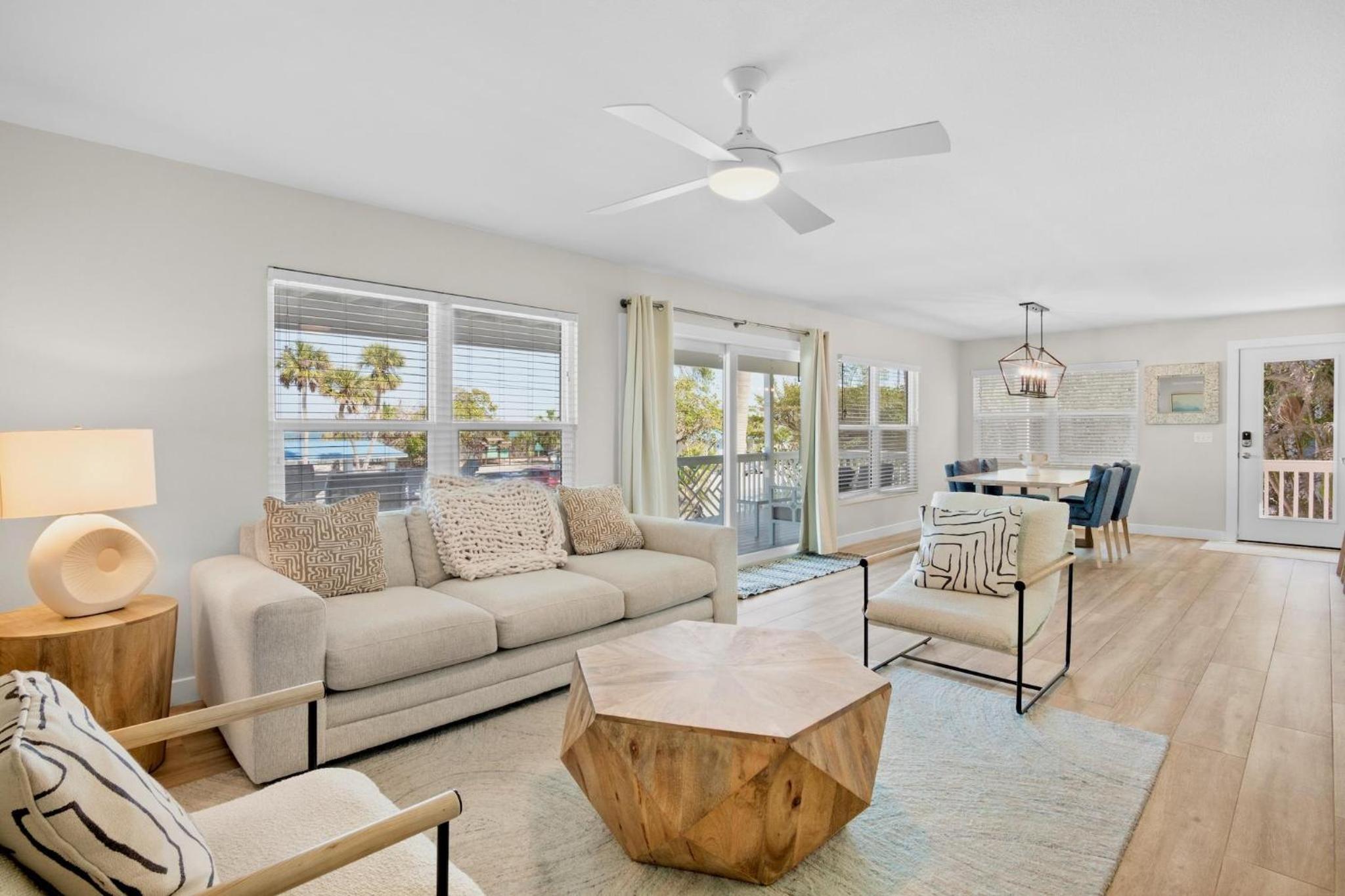 Four-Bedroom Vacation Home photo 2