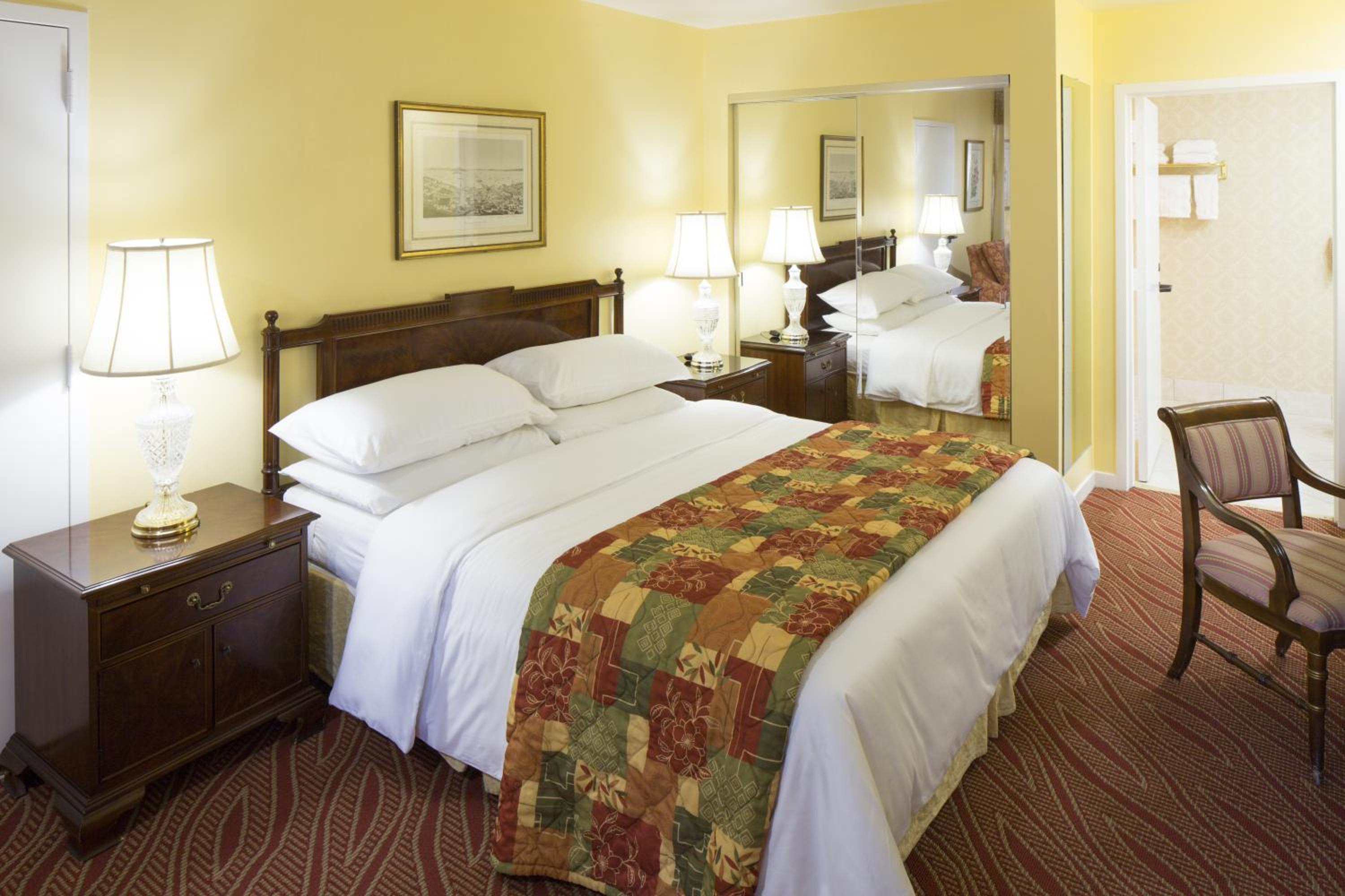 King Bedroom photo 1
