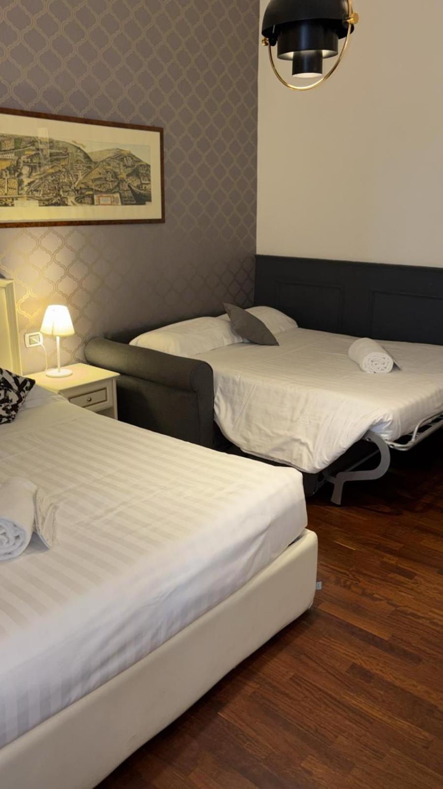 King Room with Two King Beds photo 1
