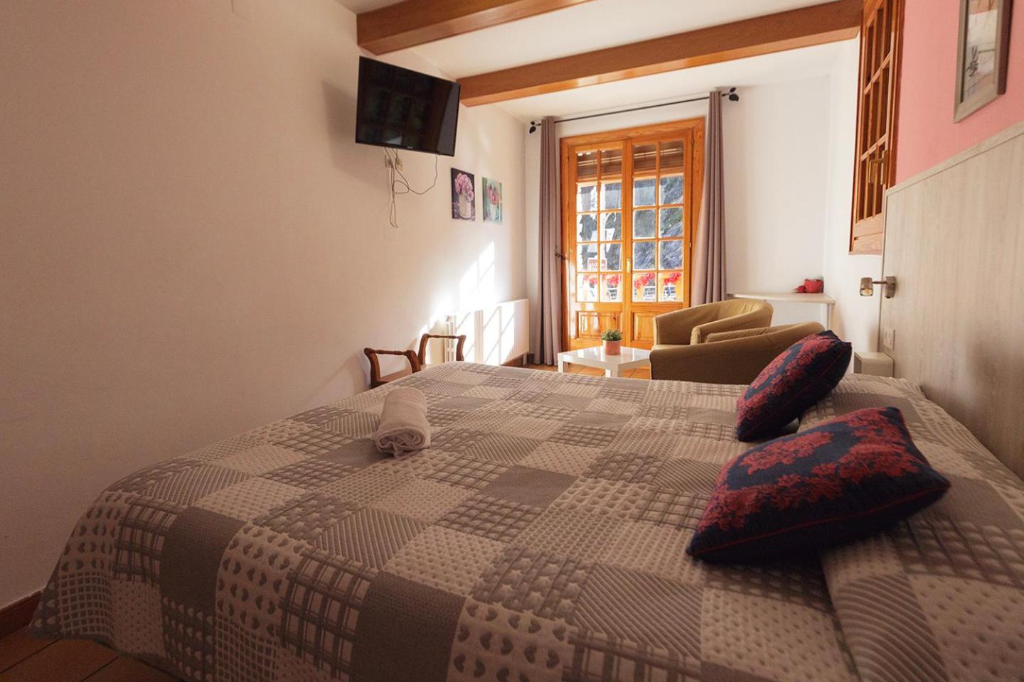 Junior Suite with Balcony photo 2