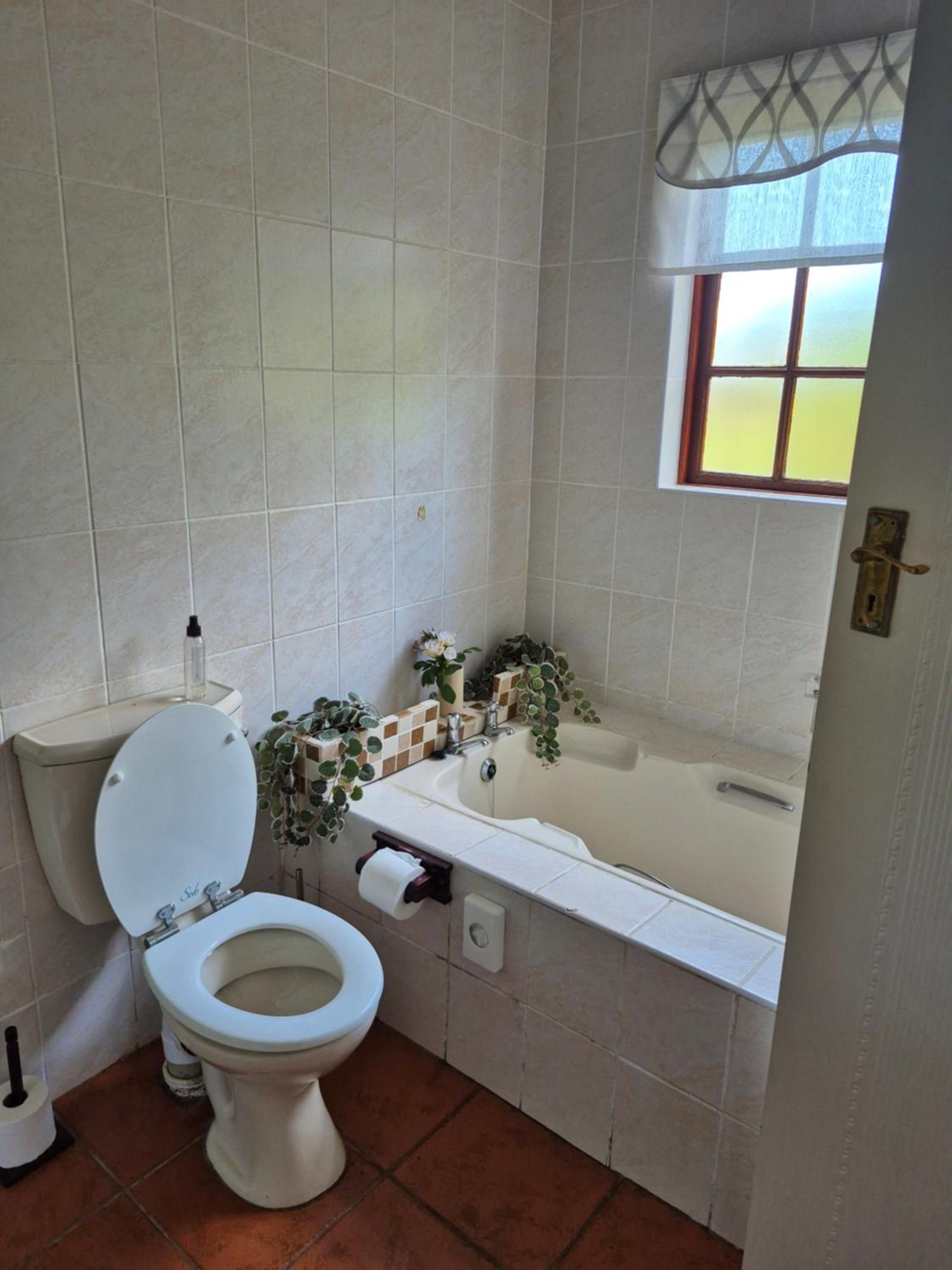 Budget Double Room photo 2