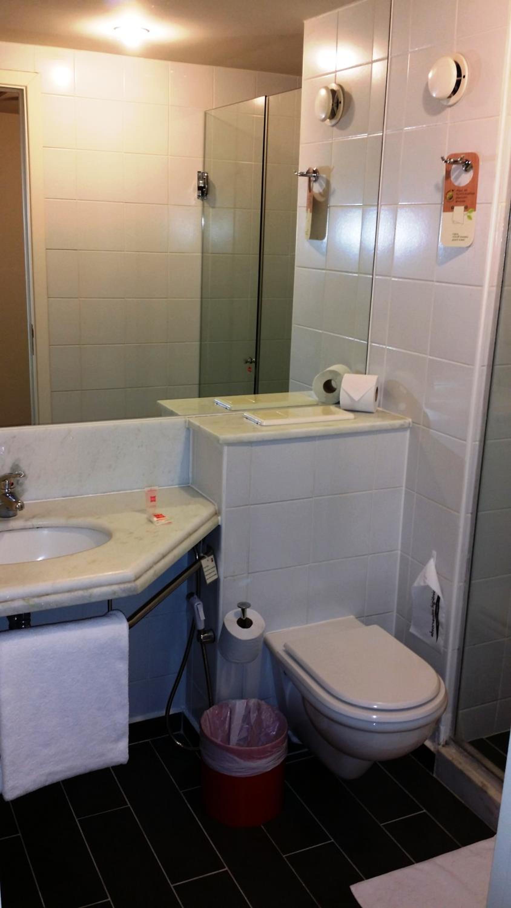 Standard One Double Bed - Photo 7