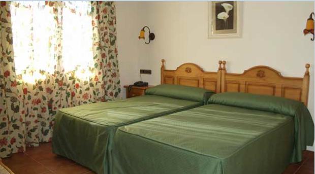 Double or Twin Room - Photo 1