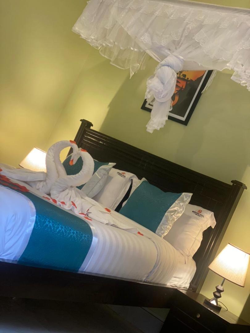 Double Room with Private Bathroom photo 3