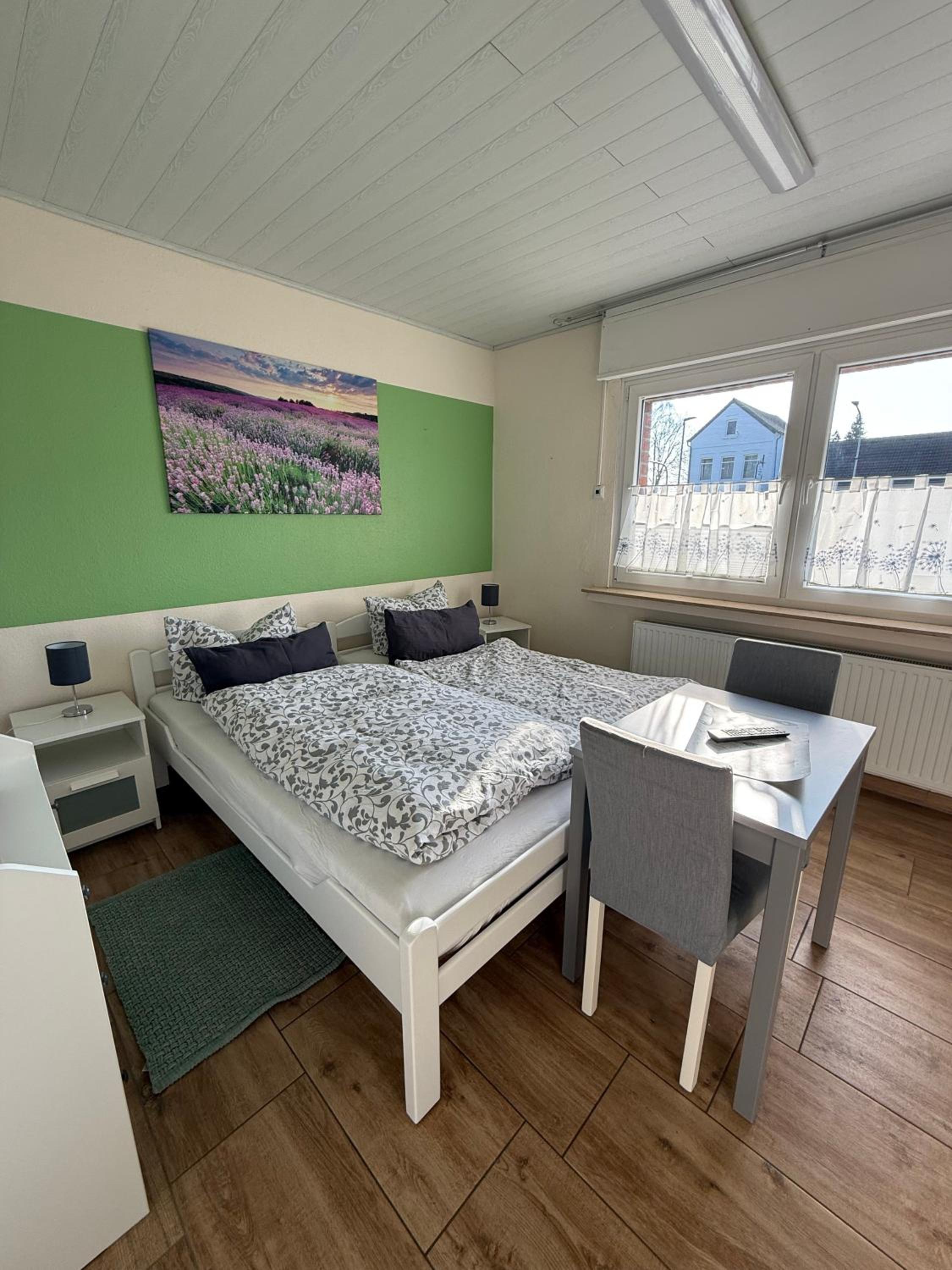 Double Room with Shared Bathroom photo 3