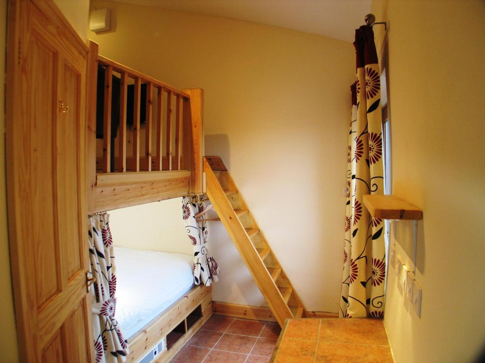 Studio Apartment photo 1