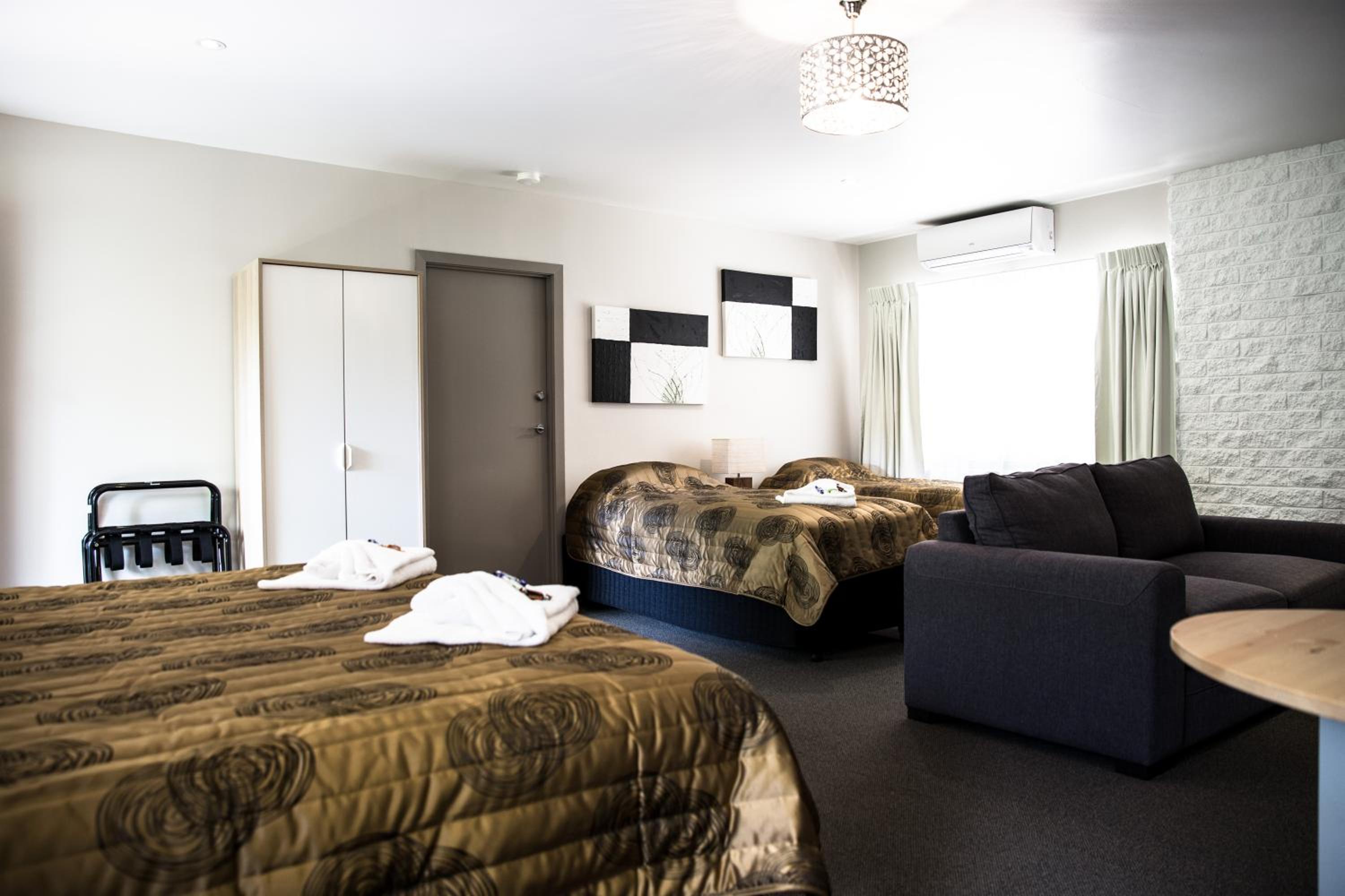 Large Family Suite photo 1
