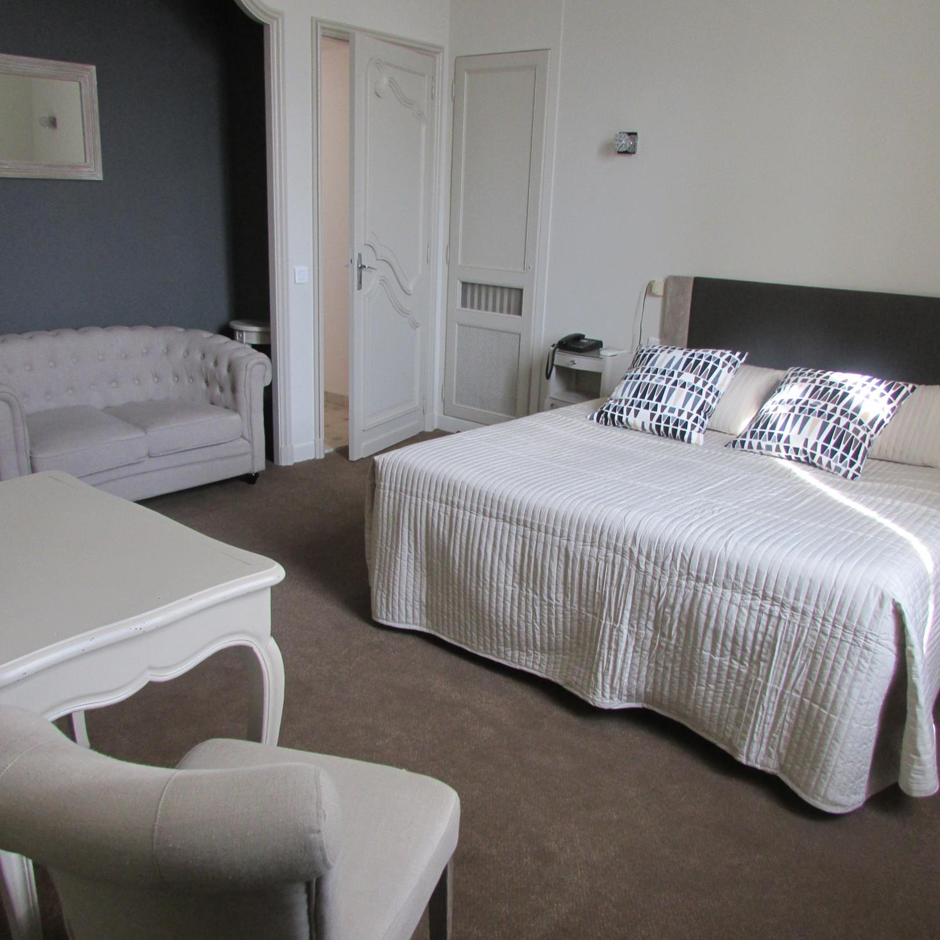 Superior Double Room - Photo 7