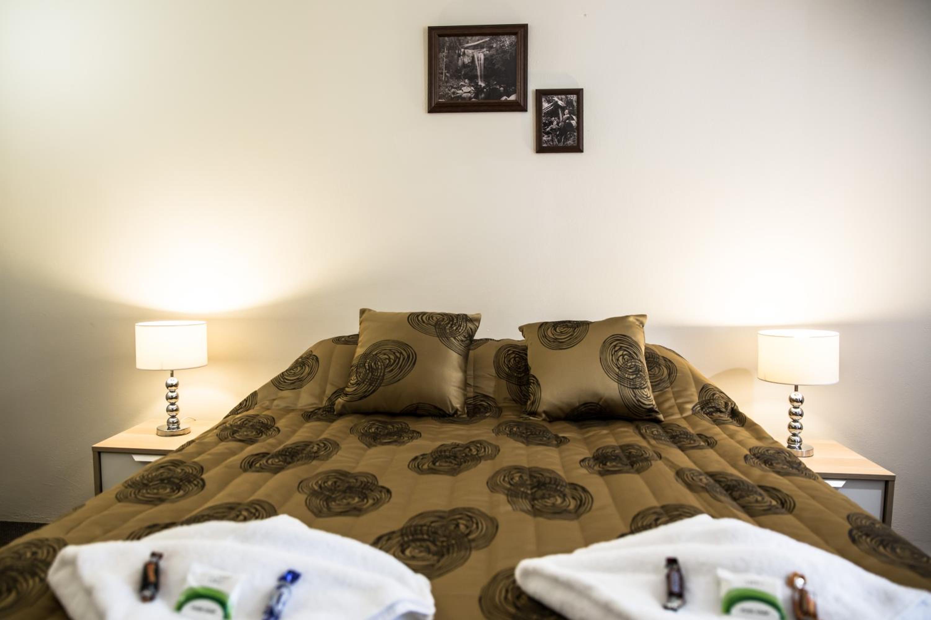 Queen Suite photo 1